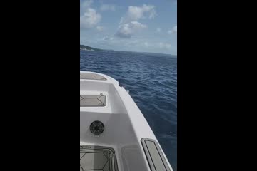 Catamaran 23-CENTER-CONSOLE video