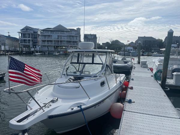 23' Boston Whaler, Listing Number 100911323, Image No. 1