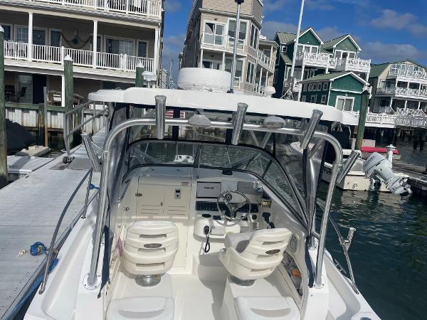 23' Boston Whaler, Listing Number 100911323, Image No. 6