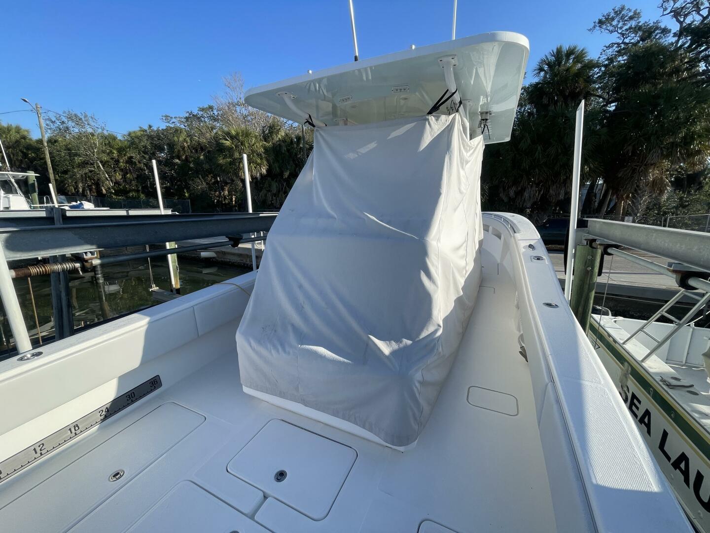 2017 Invincible 36-8