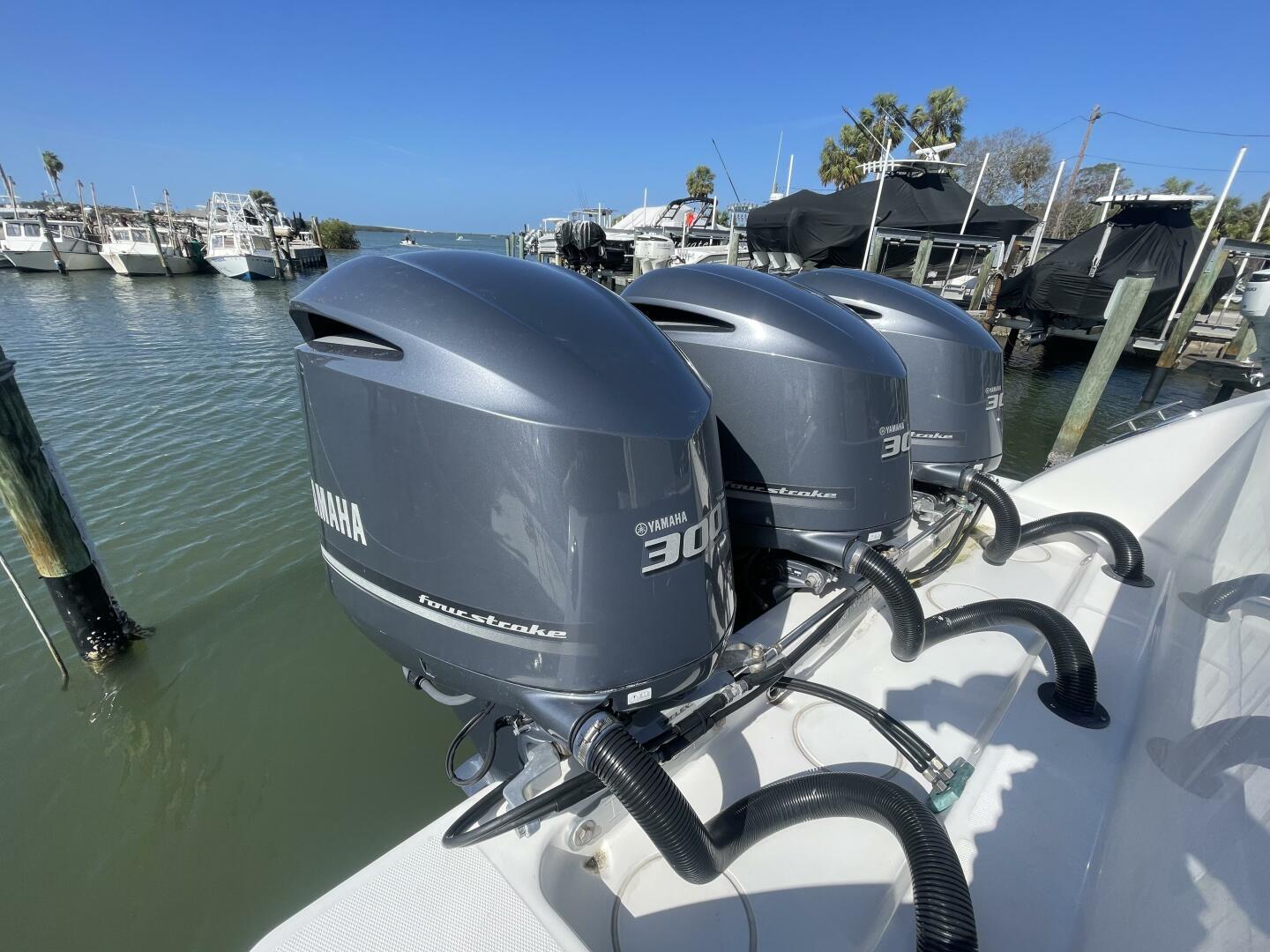 2017 Invincible 36-21