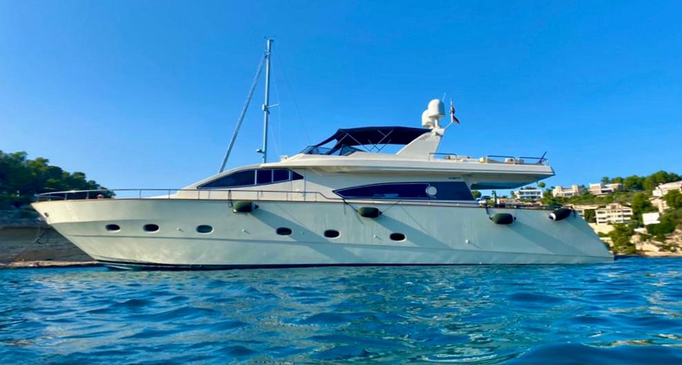 Boulos 2003 Gianetti Yachts Flybridge Yacht For Sale In Miami Beach Florida Us 7644036 Lq04