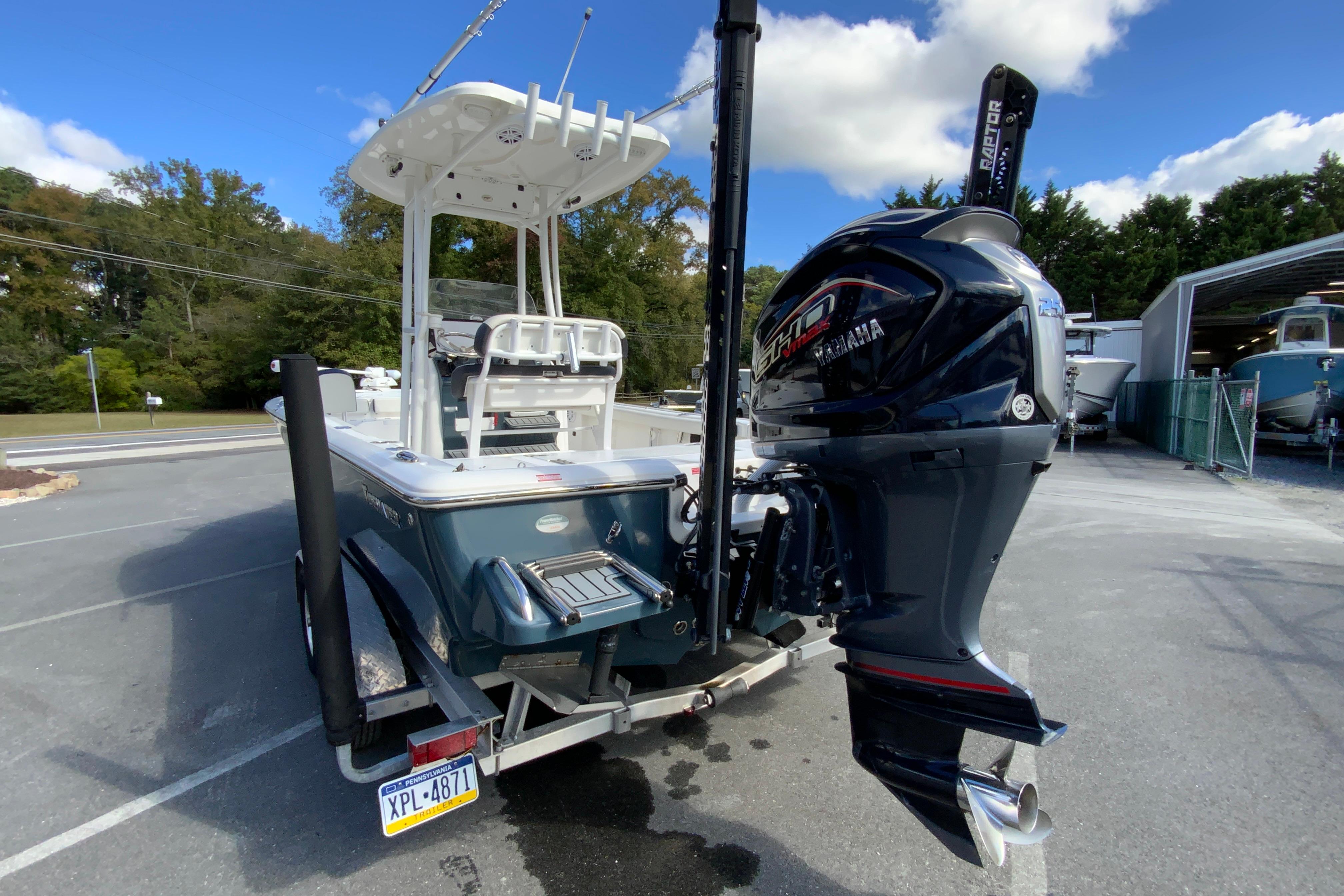 2022 Tidewater 2300 Carolina Bay-8