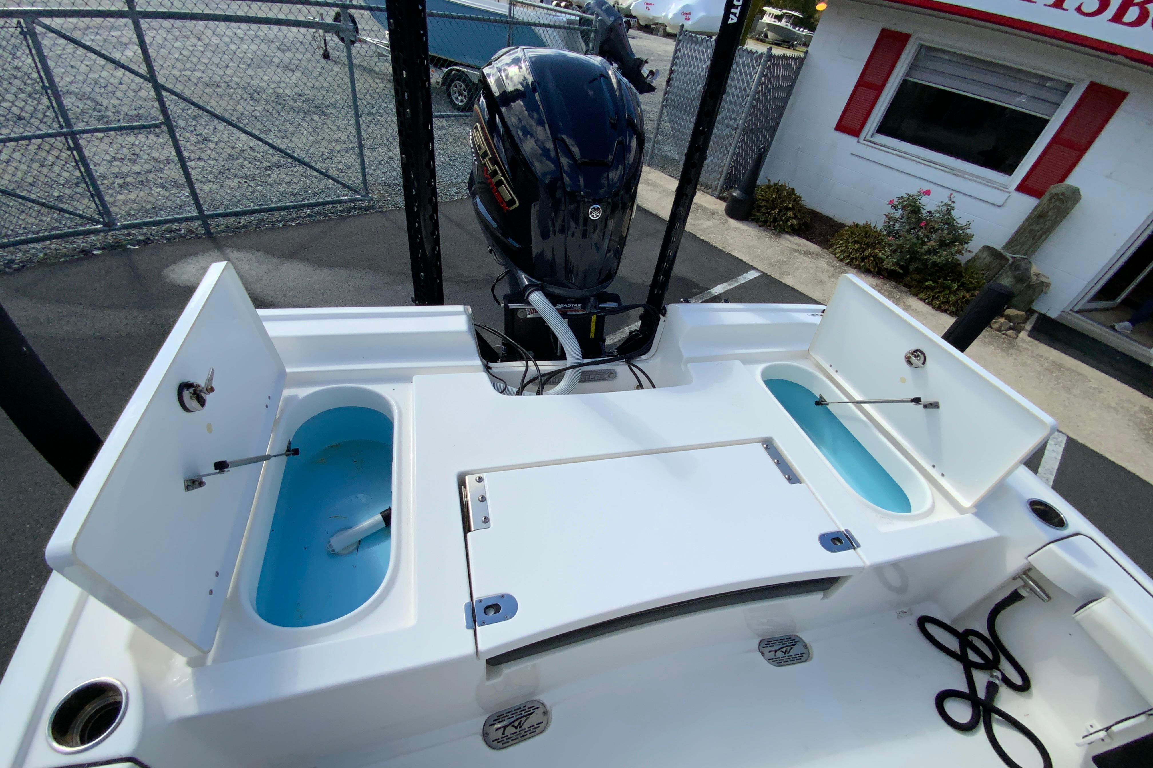 2022 Tidewater 2300 Carolina Bay-17
