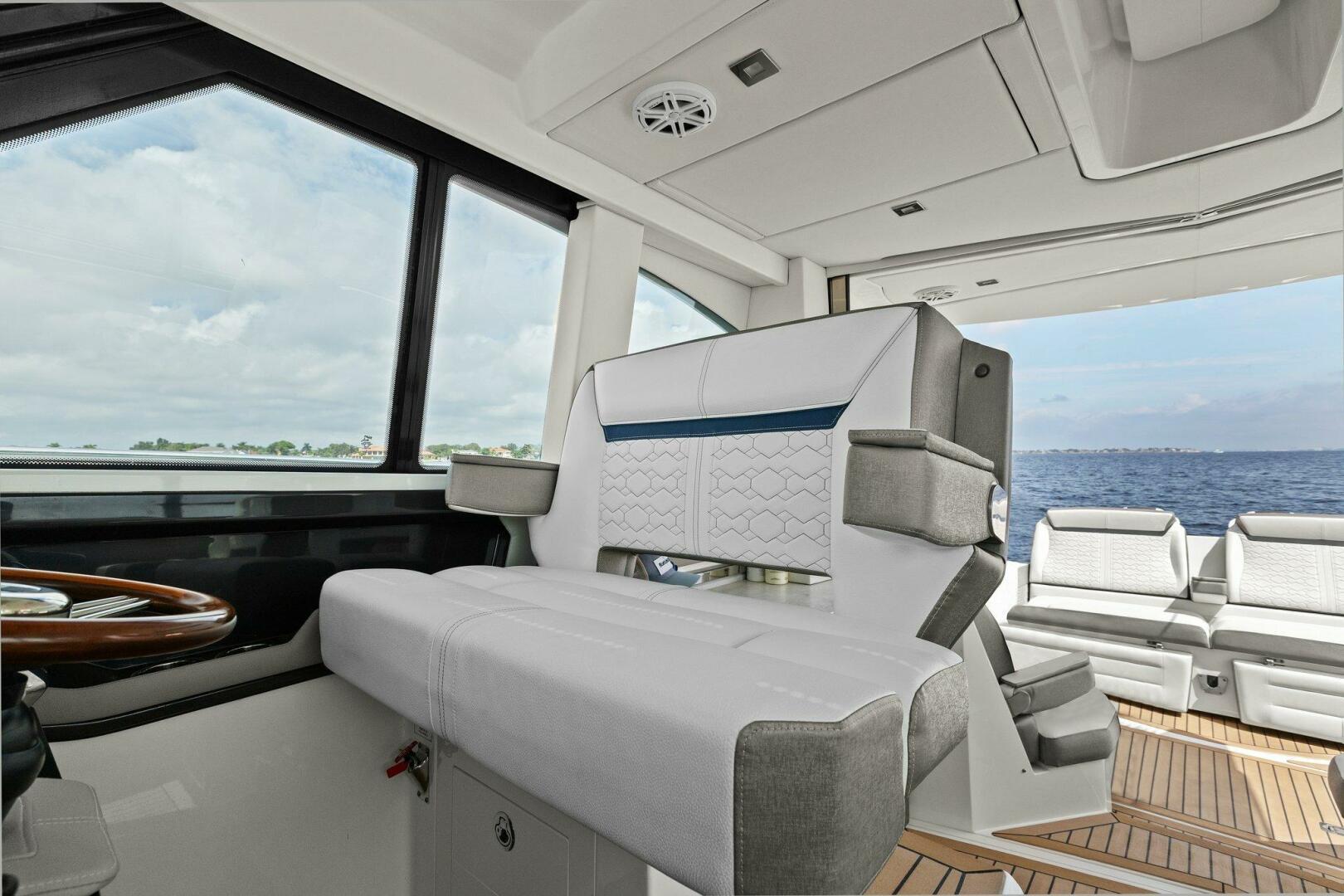 2022 Tiara Yachts 43 