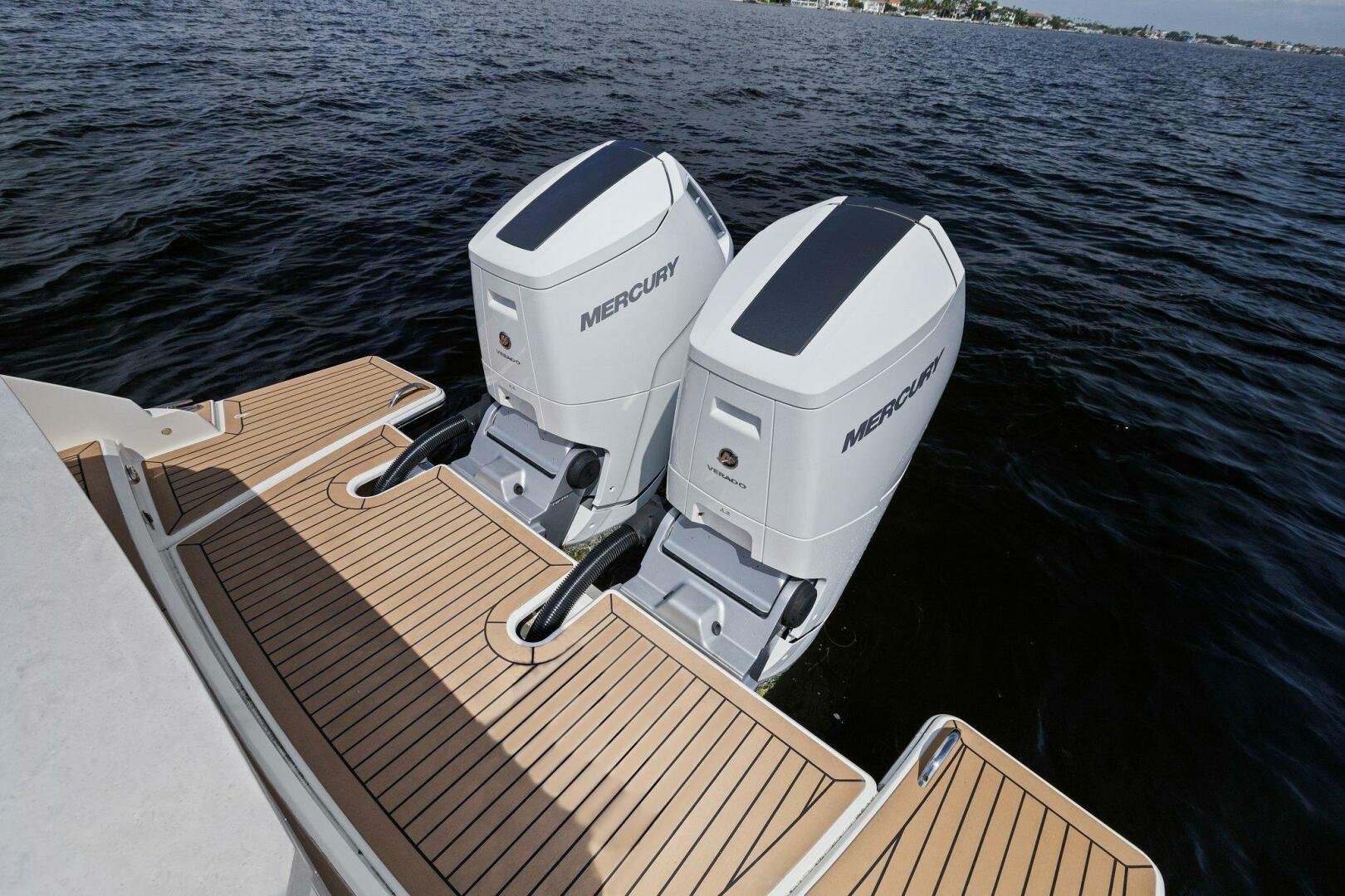 2022 Tiara Yachts 43 