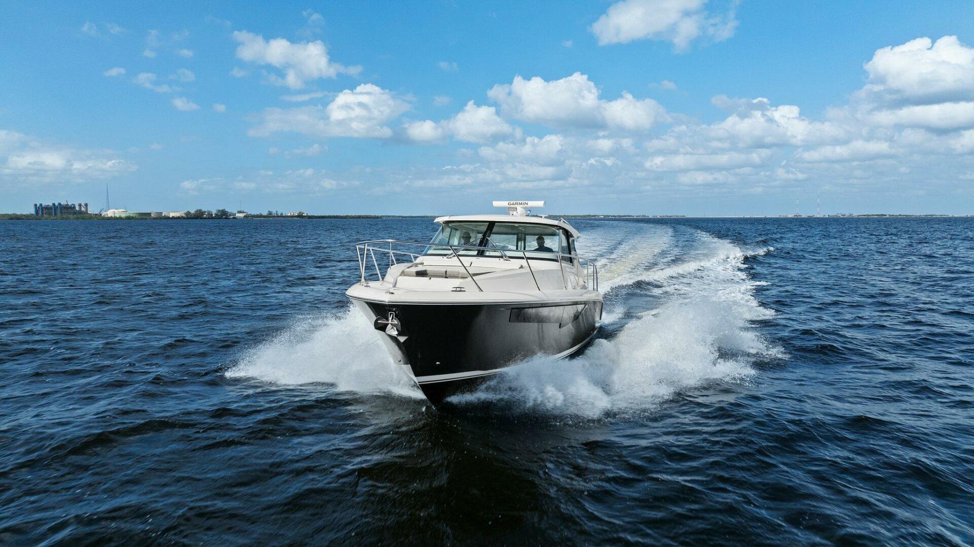 2022 Tiara Yachts 43 