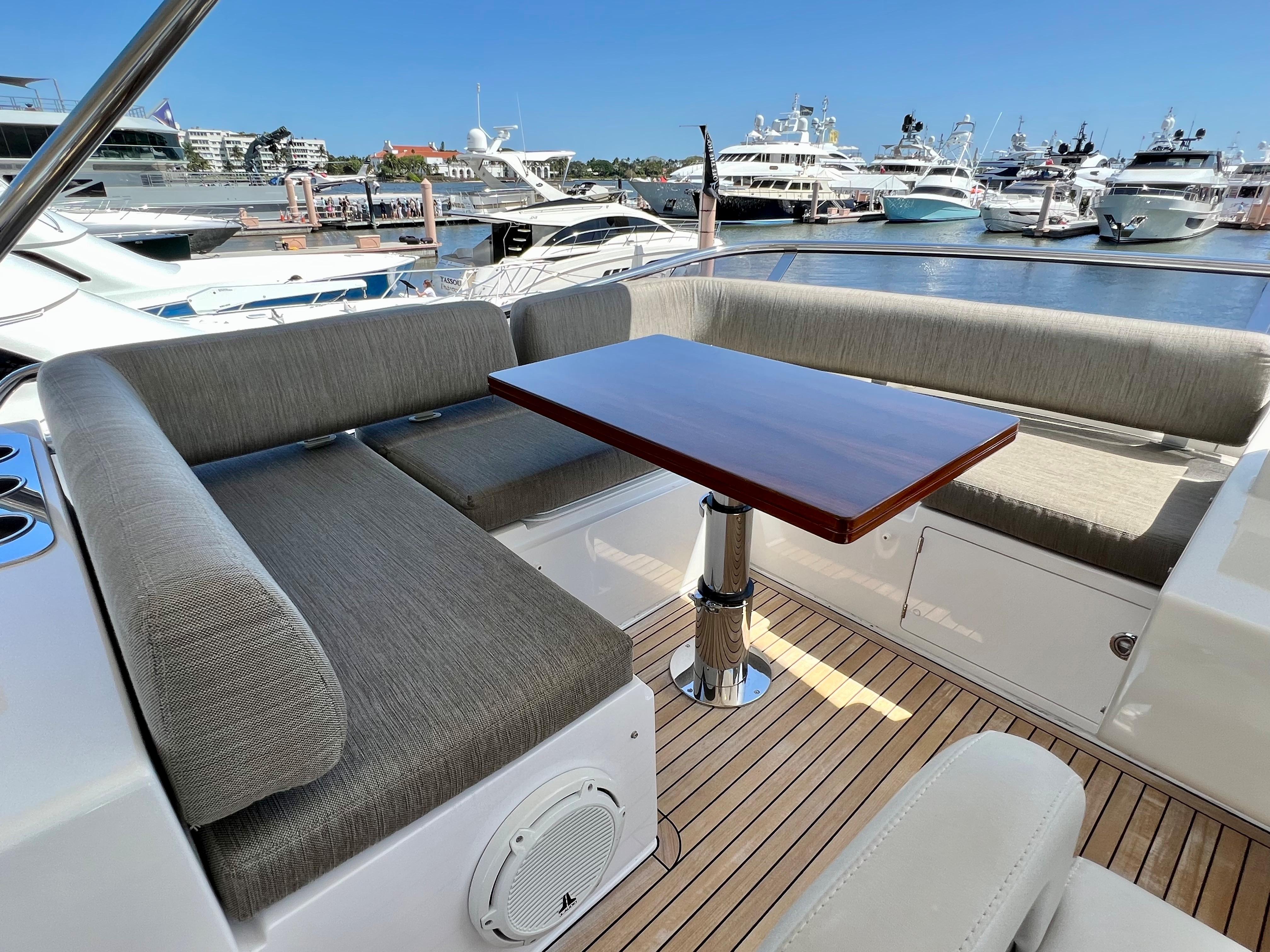 2017 Azimut 66 Flybridge | Fort Lauderdale, FL, US