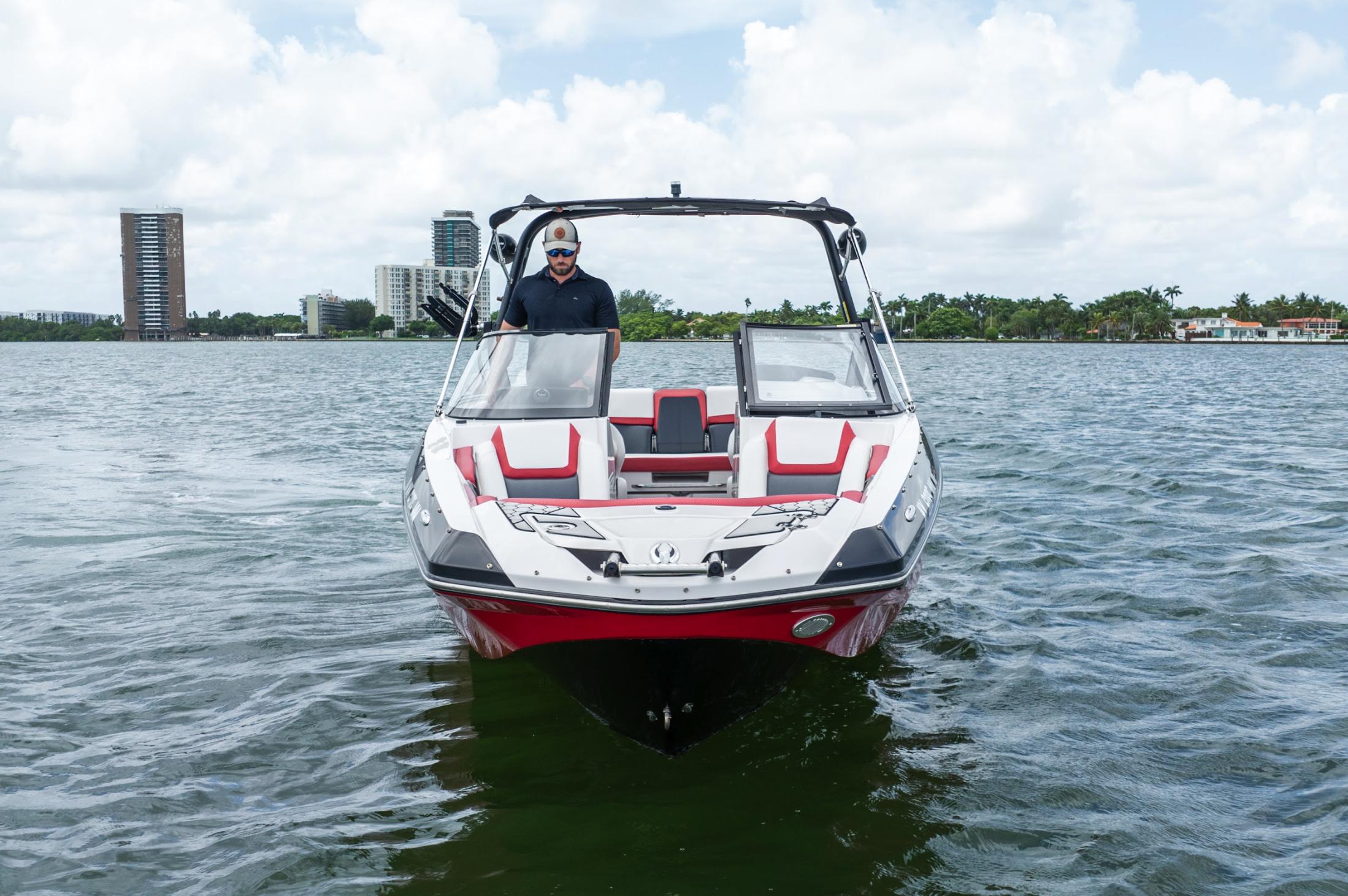 2017 Scarab 255 HO Impulse Wake Edition