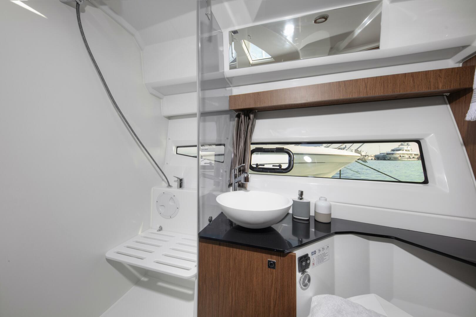 2025 Jeanneau NC 1095 Weekender-11