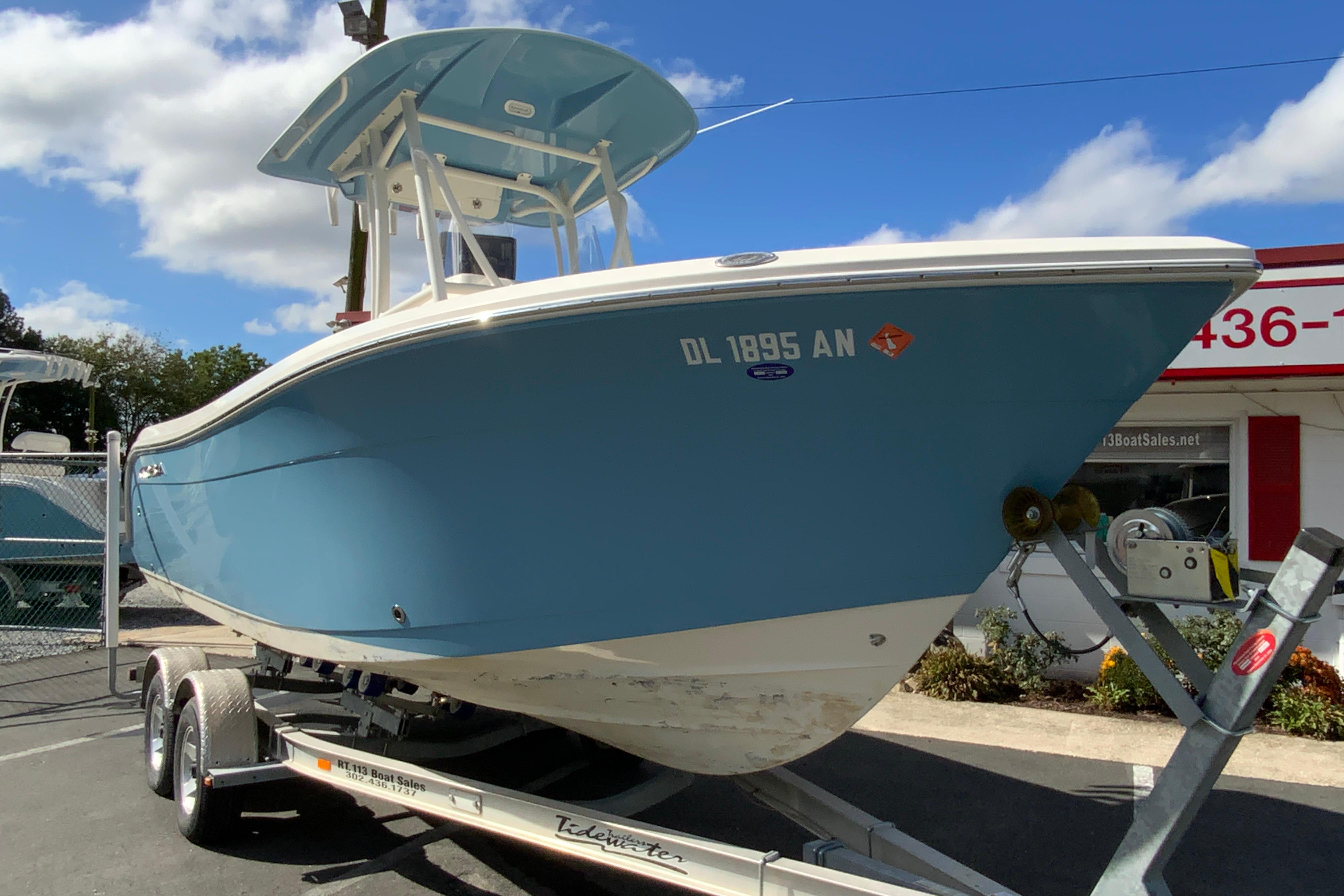 2021 Cobia 220 Center Console-3