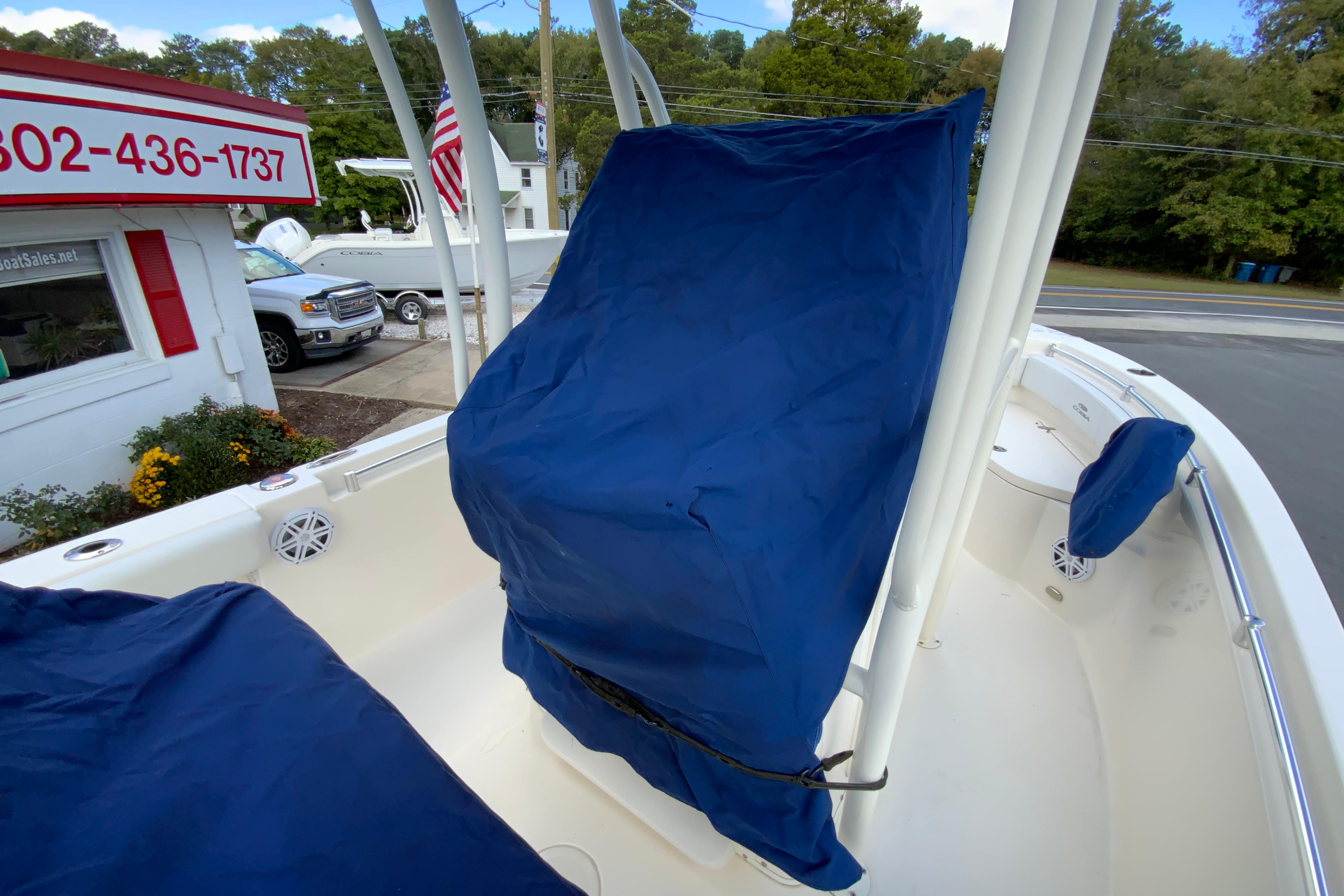 2021 Cobia 220 Center Console-41
