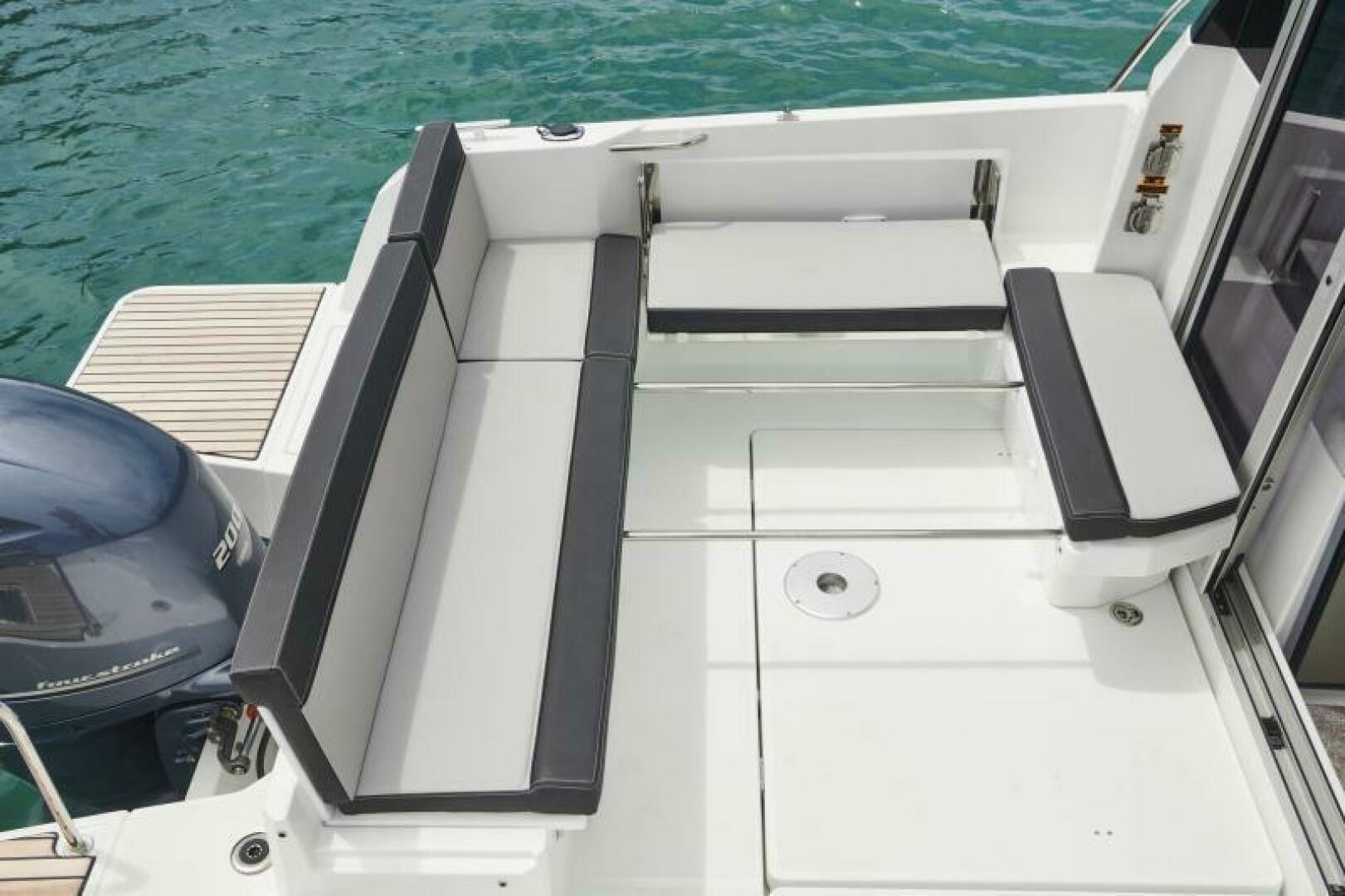 2025 Jeanneau NC 795 SPORT S2-4