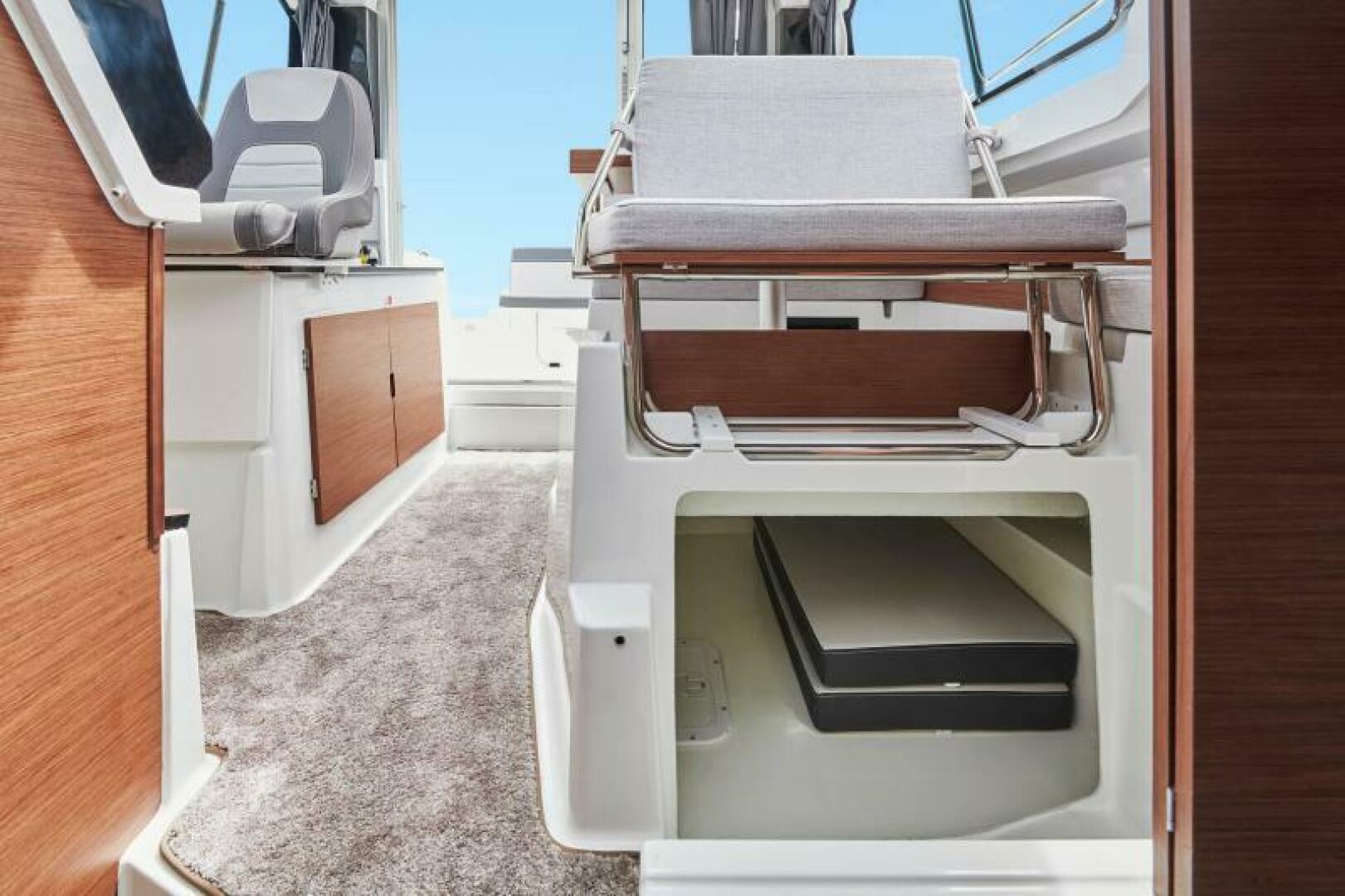 2025 Jeanneau NC 795 SPORT S2-12