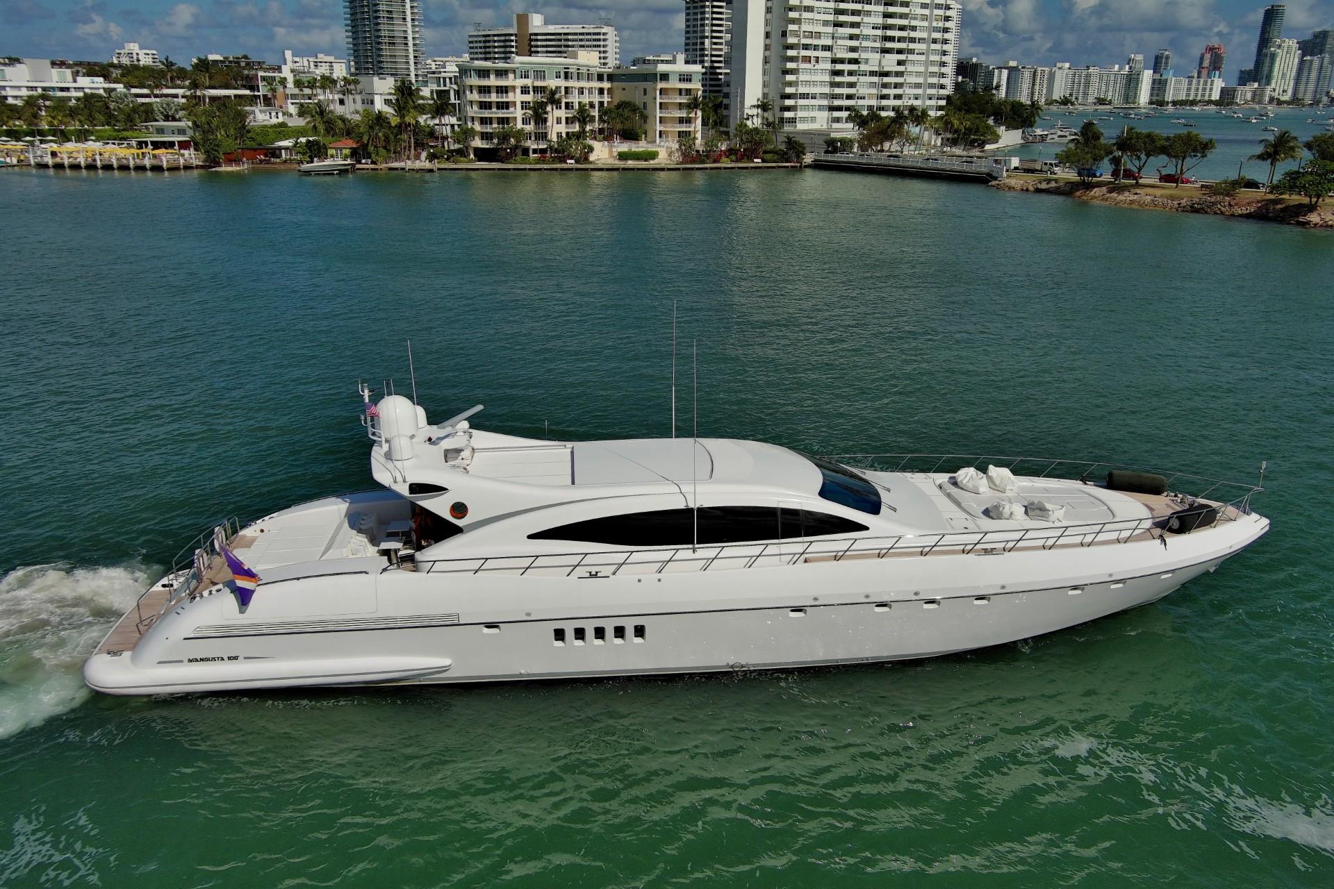 2005 Mangusta 108