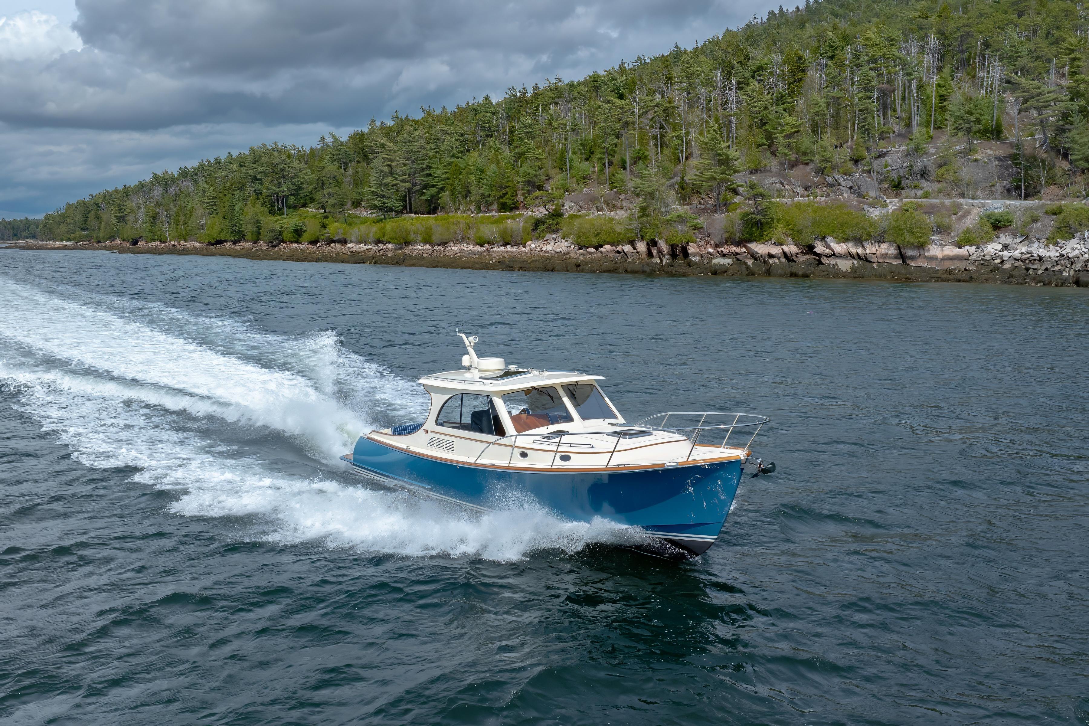 2024-hinckley-picnic-boat-40-power-9834005-20250610114506522-1_XLARGE