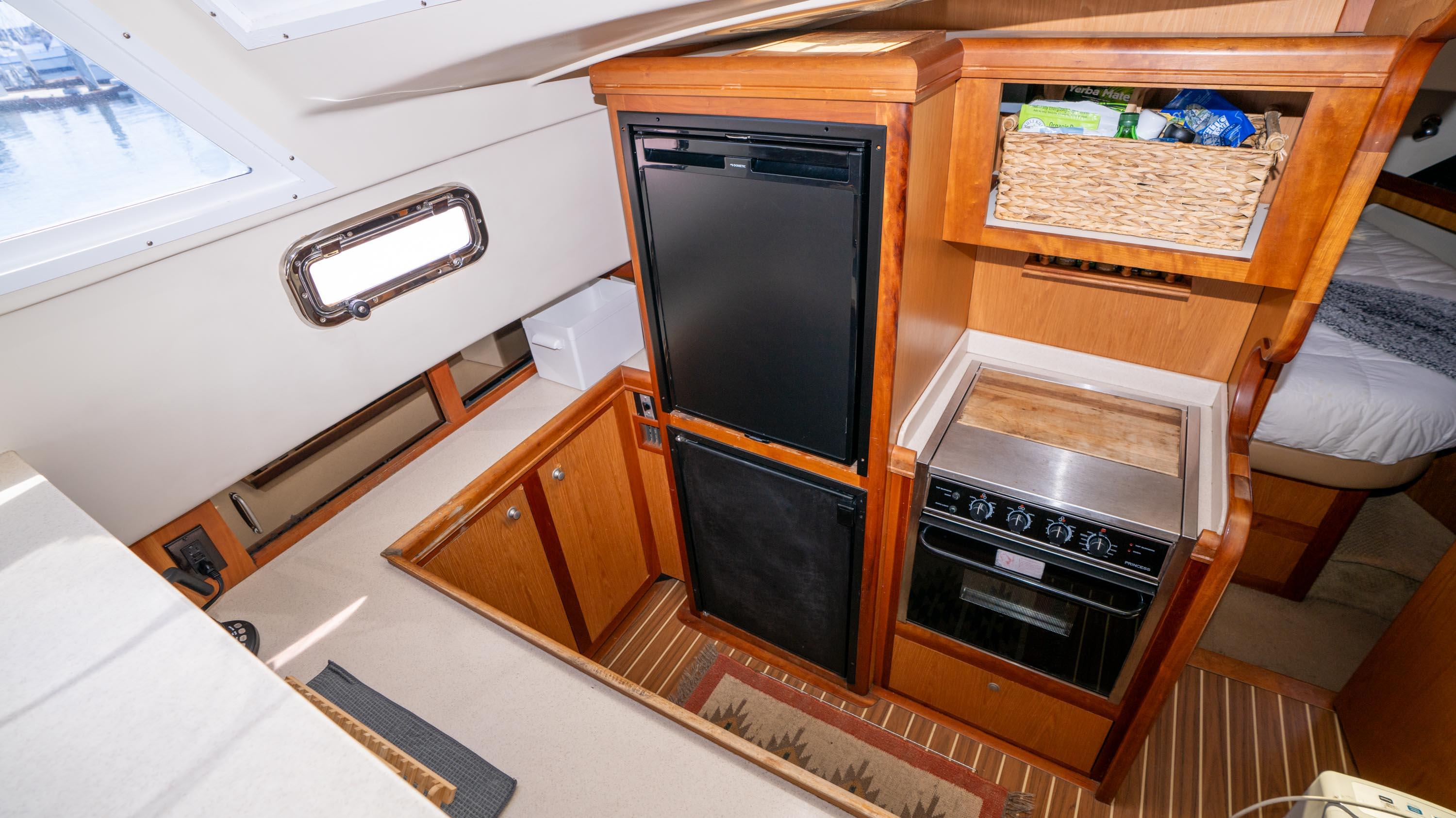 2005-mainship-43-trawler-aft-cabin-power-9724051-20250412182415604-1_XLARGE