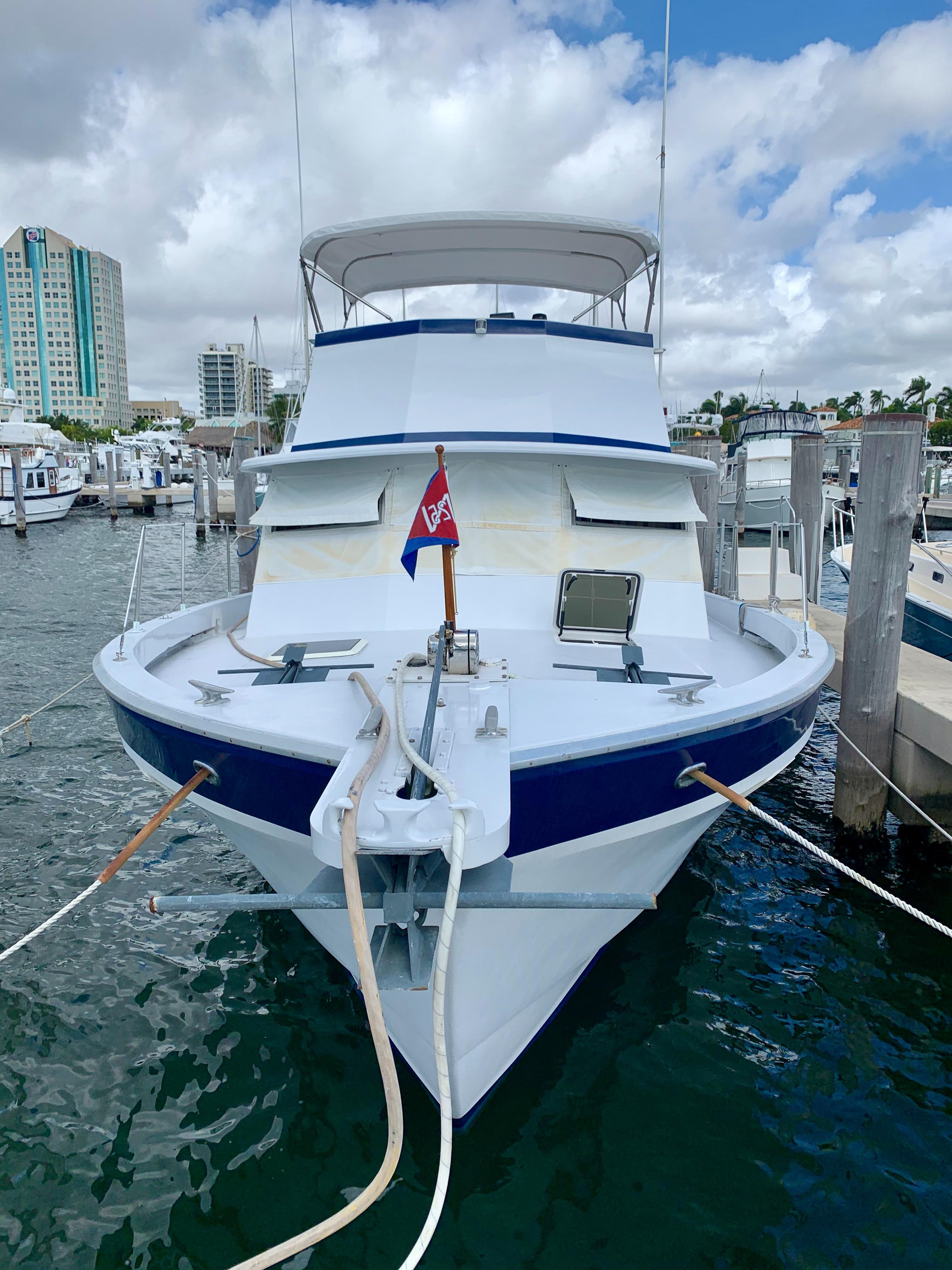 Annie D Yacht For Sale 48 Marine Management Yachts Miami Fl 