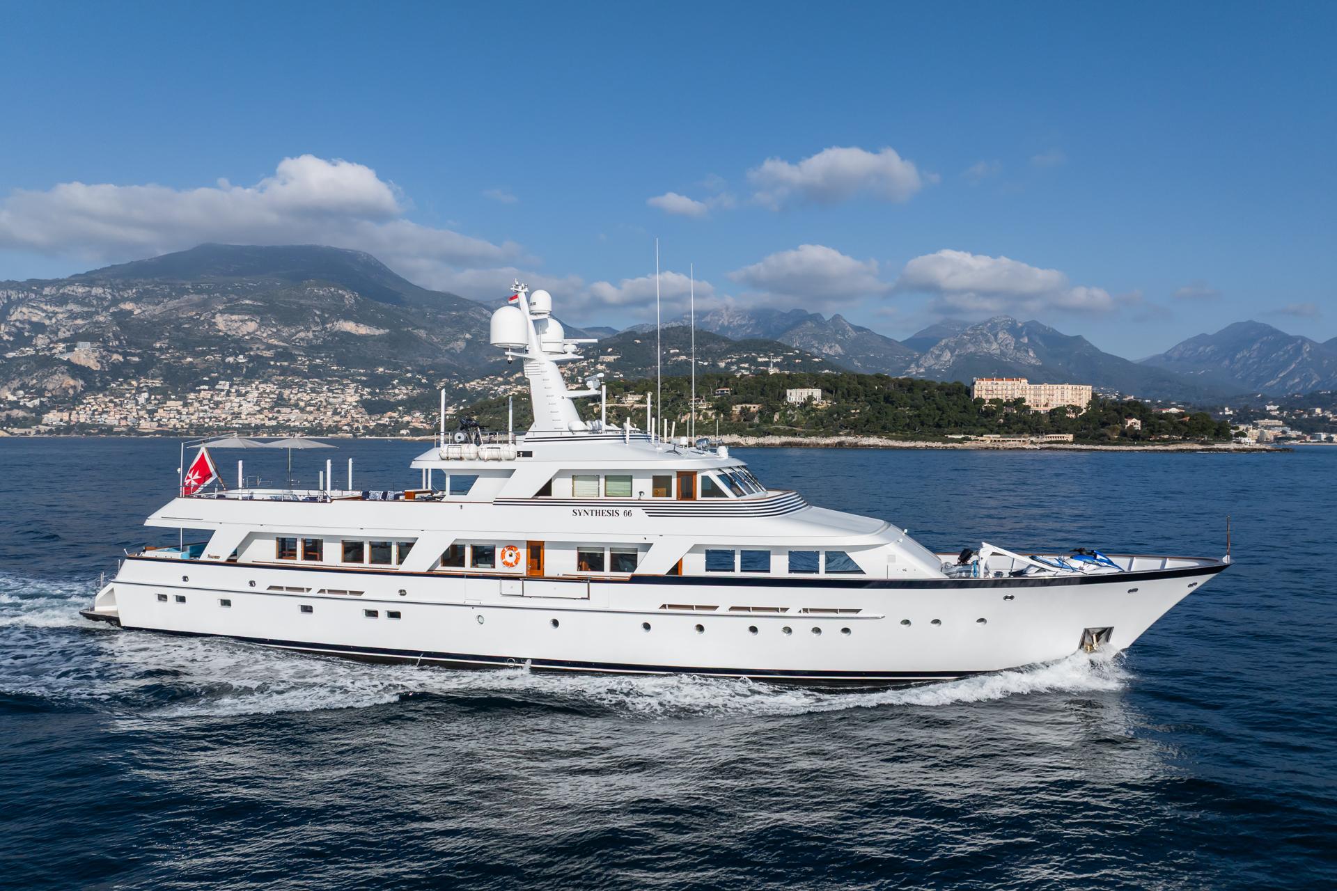 1982 Feadship FEADSHIP Synthesis 66