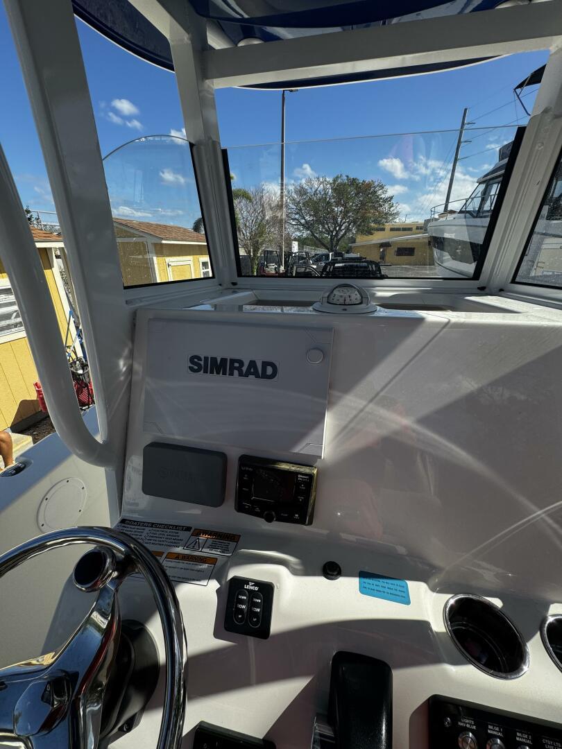 2019 Nauticstar 251 Hybrid-15