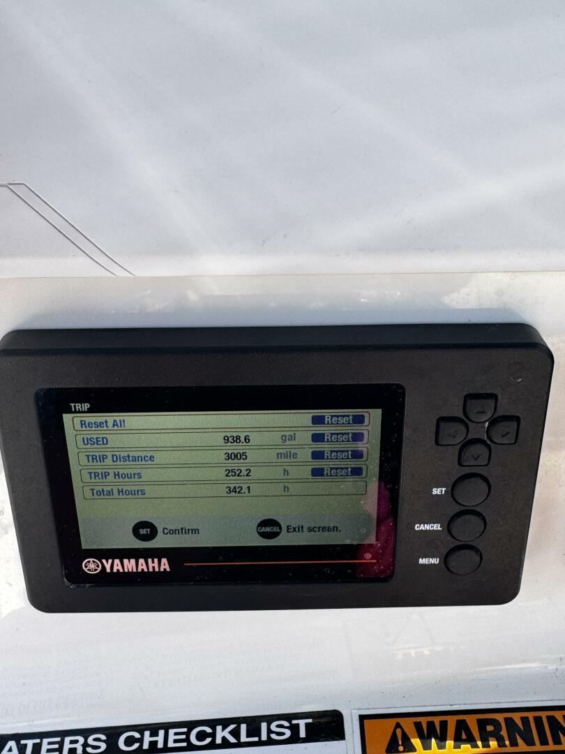 2019 Nauticstar 251 Hybrid-16