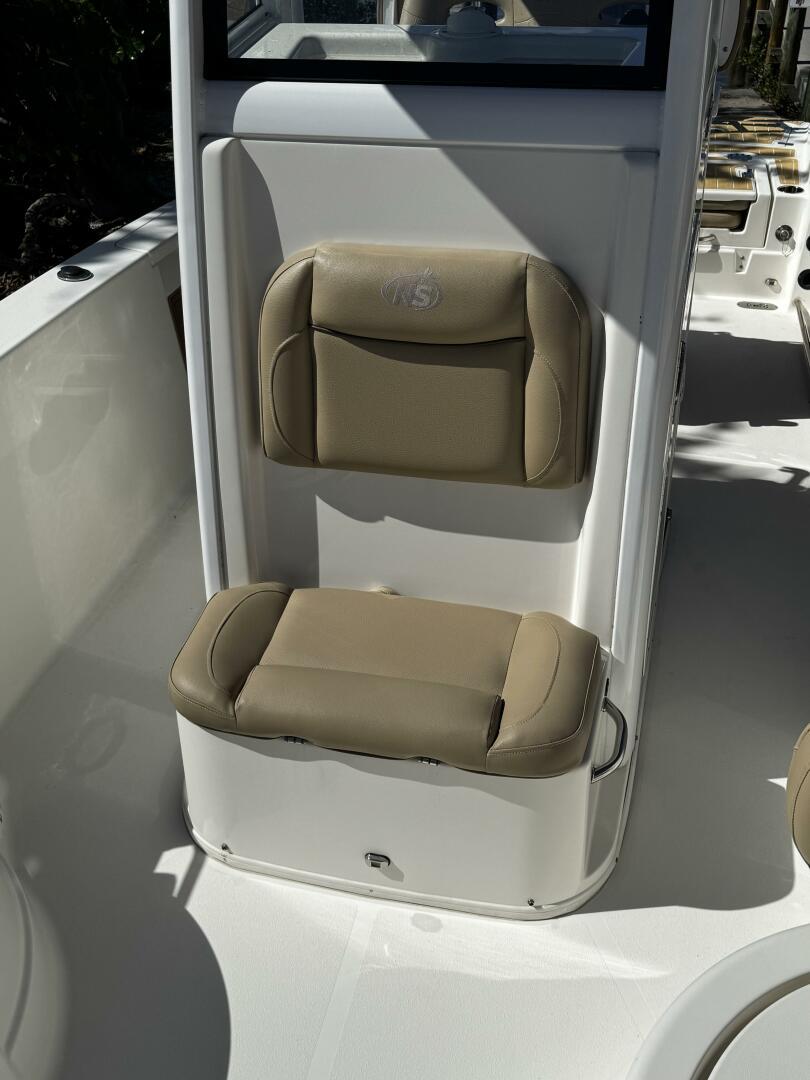2019 Nauticstar 251 Hybrid-19