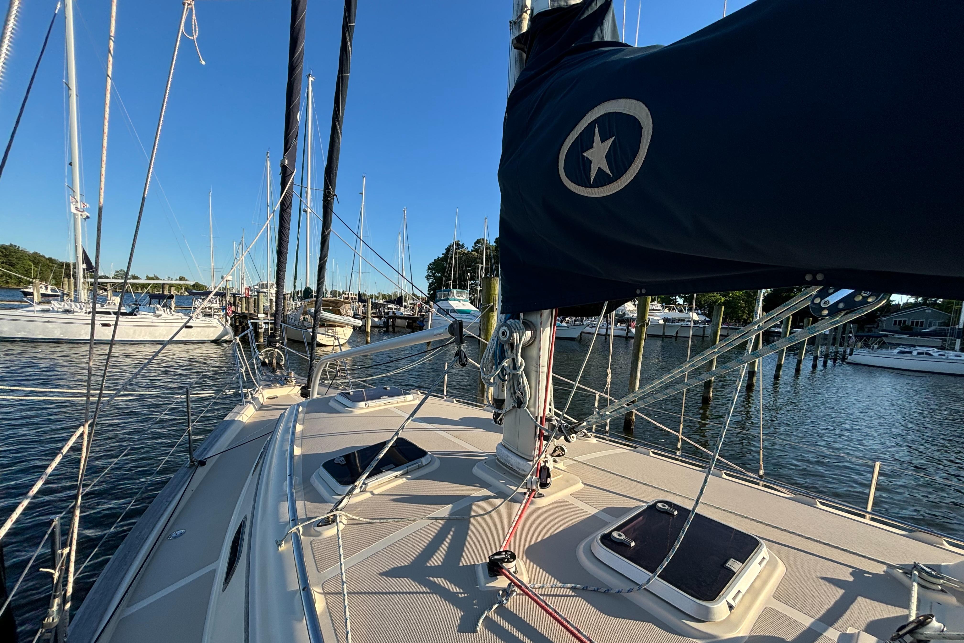 Newport RI Yacht Brokerage