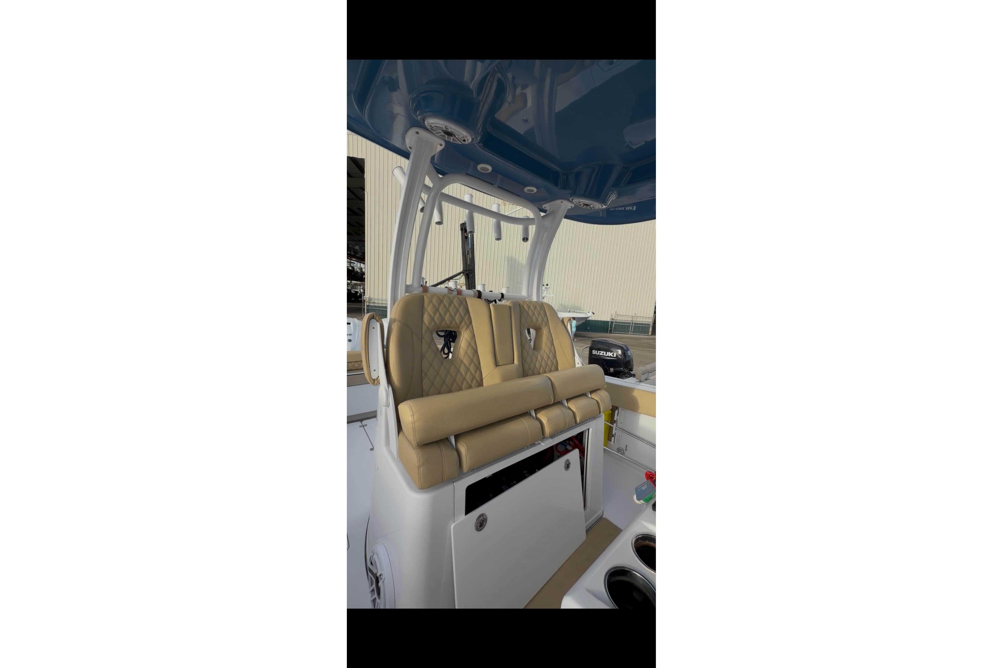 2023 Sportsman Open 322 Center Console-56