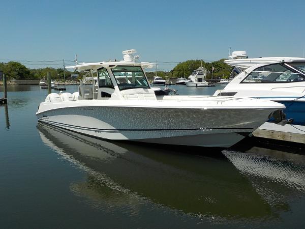 Photo of 2016 Boston Whaler 37'