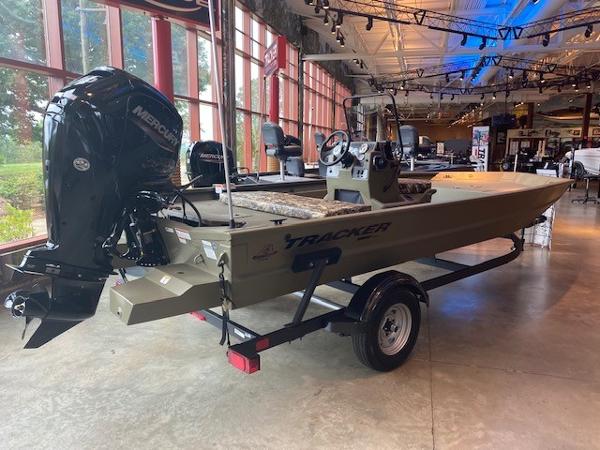 2022 Tracker Boats boat for sale, model of the boat is Grizzly 1860 CC & Image # 1 of 1