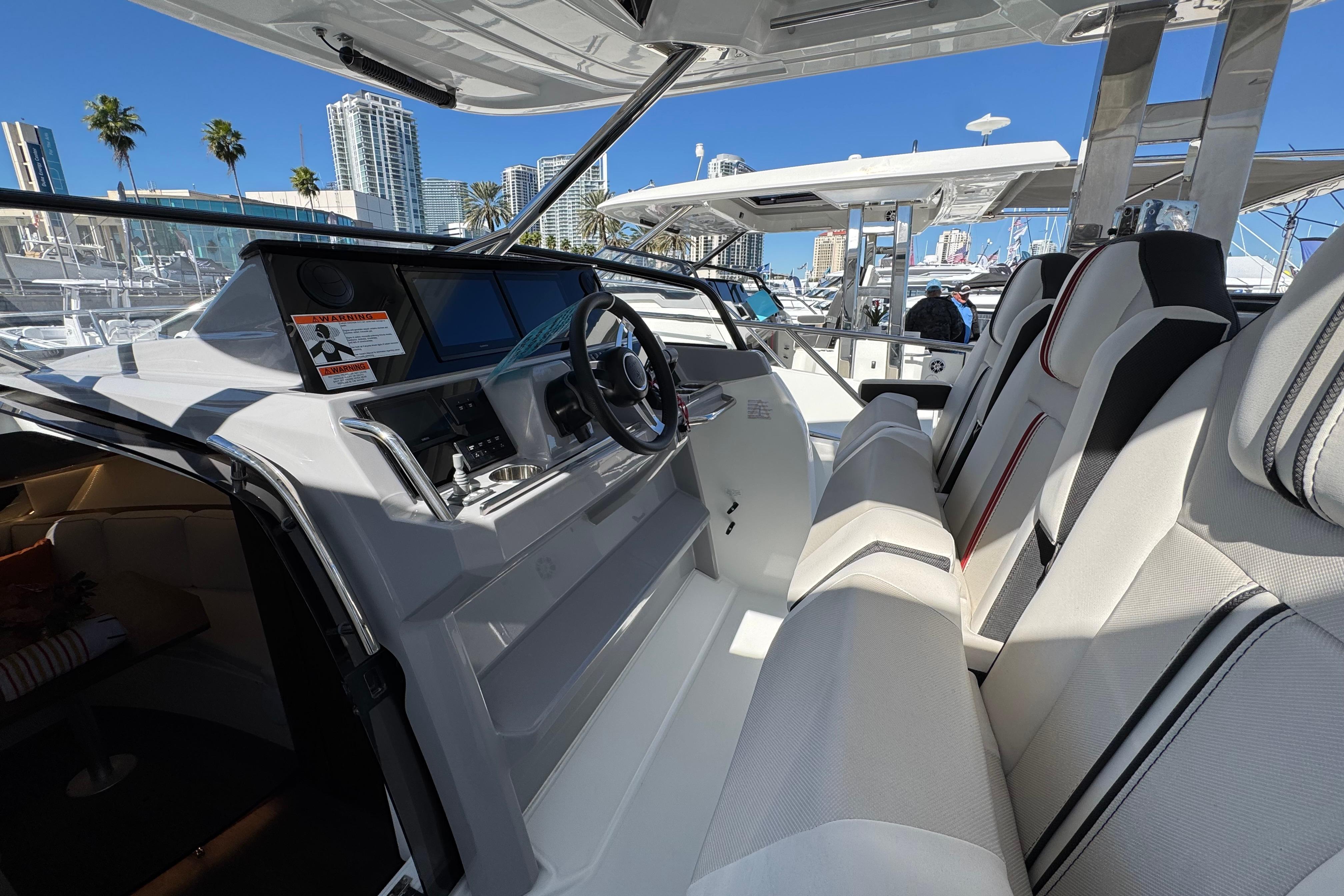 2025 Jeanneau Leader 10.5 WA Series 2-7