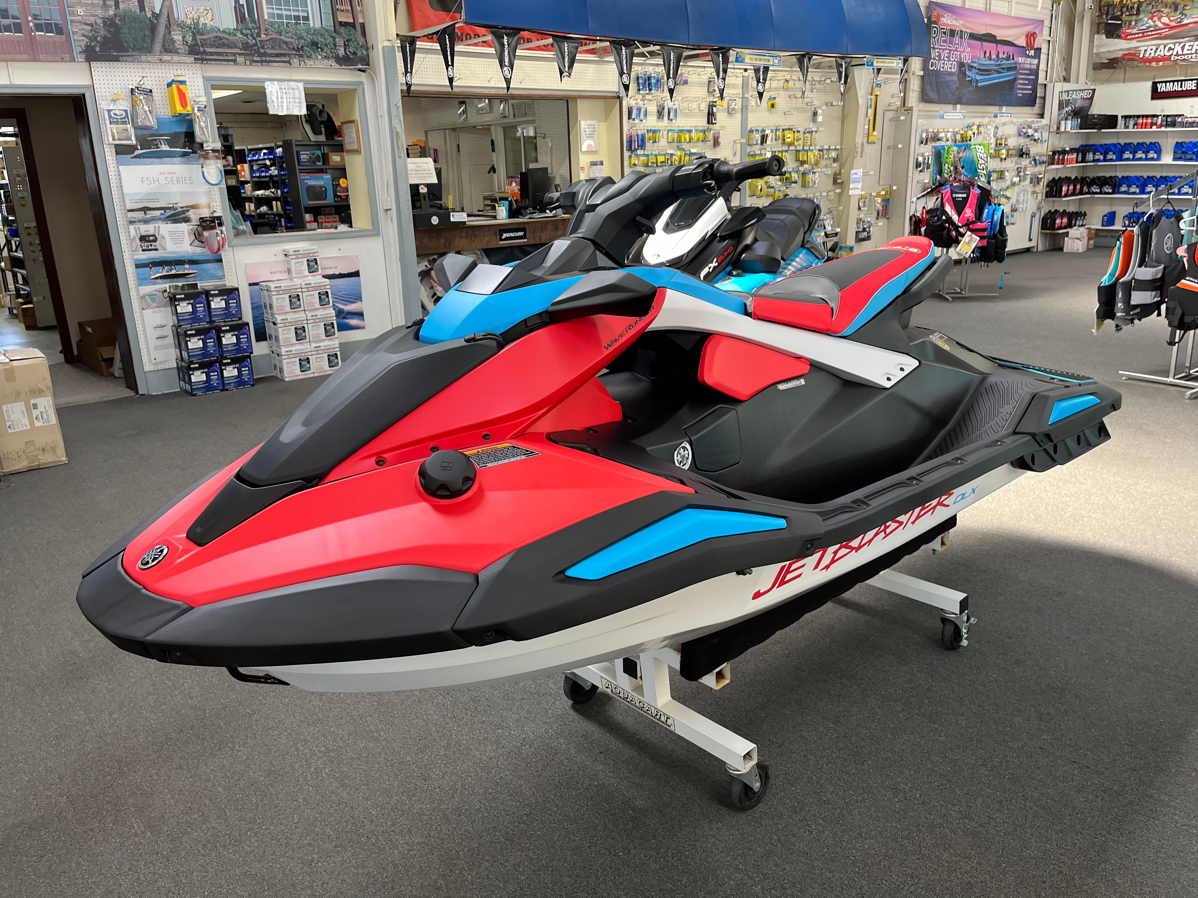 2025 Yamaha WaveRunner JetBlaster DLX 3-Up