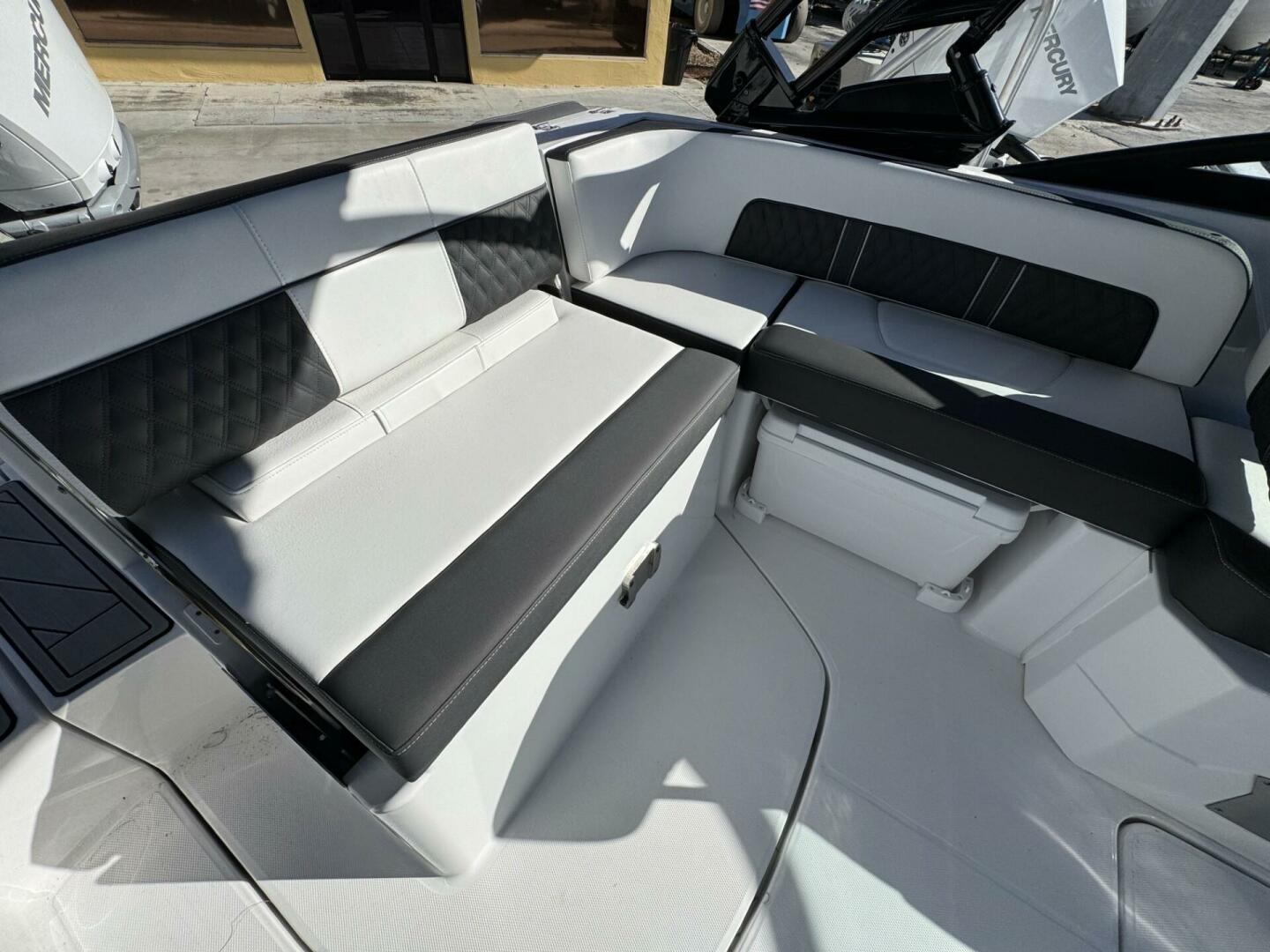 2025 Monterey M-45-7