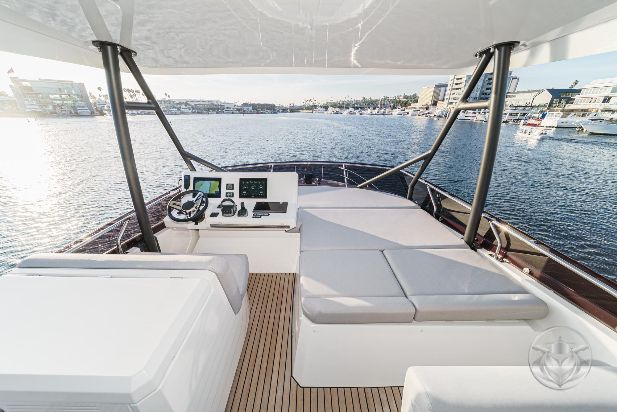 2025 Prestige 520 Fly #PR350F inventory image at Sun Country Marine Group, San Diego Marriott Marquis 2025 Prestige 520 Fly #PR350F inventory image at Sun Country Marine Group, San Diego Marriott Marquis