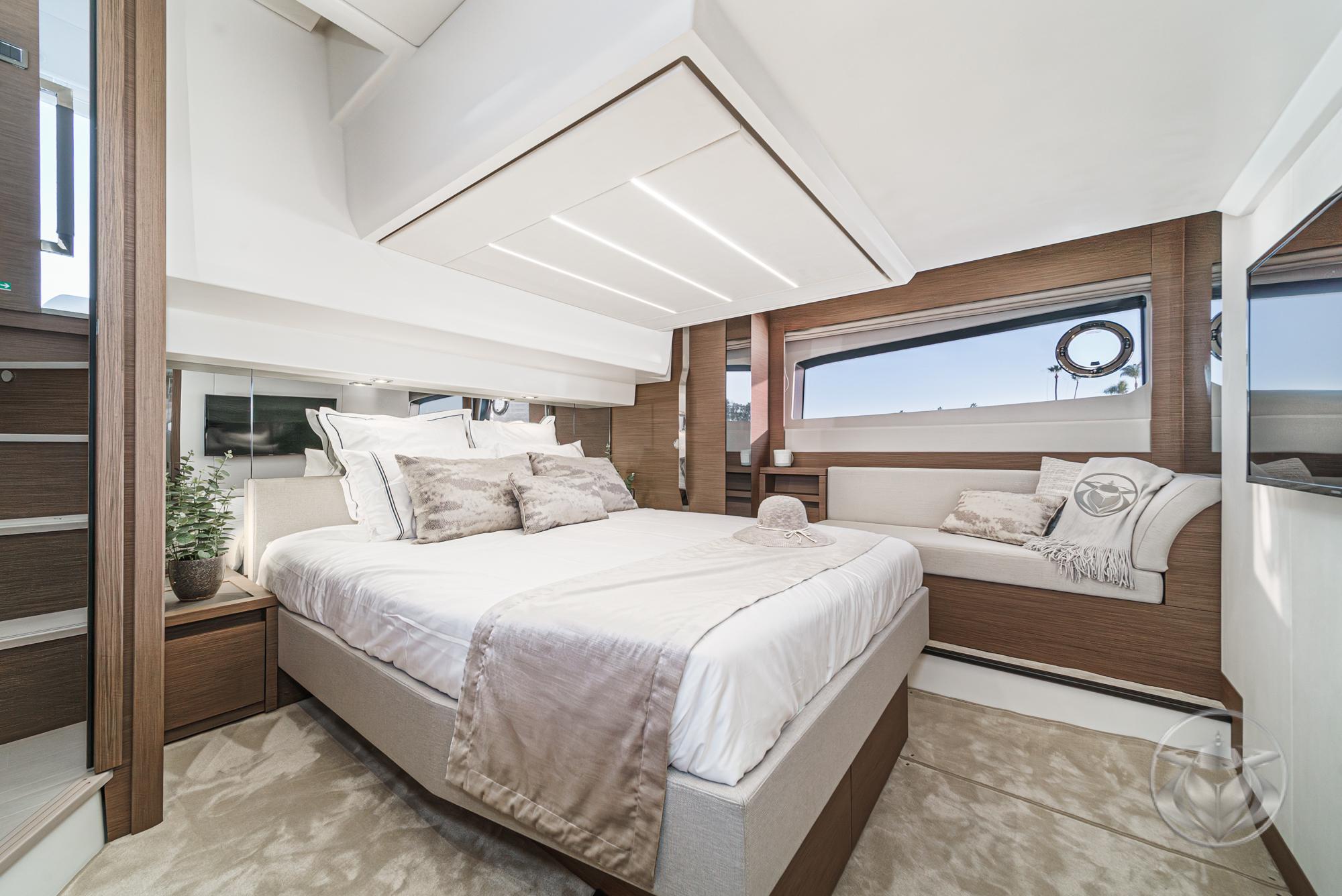 2025 Prestige 520 Fly #PR350F inventory image at Sun Country Marine Group, San Diego Marriott Marquis 2025 Prestige 520 Fly #PR350F inventory image at Sun Country Marine Group, San Diego Marriott Marquis