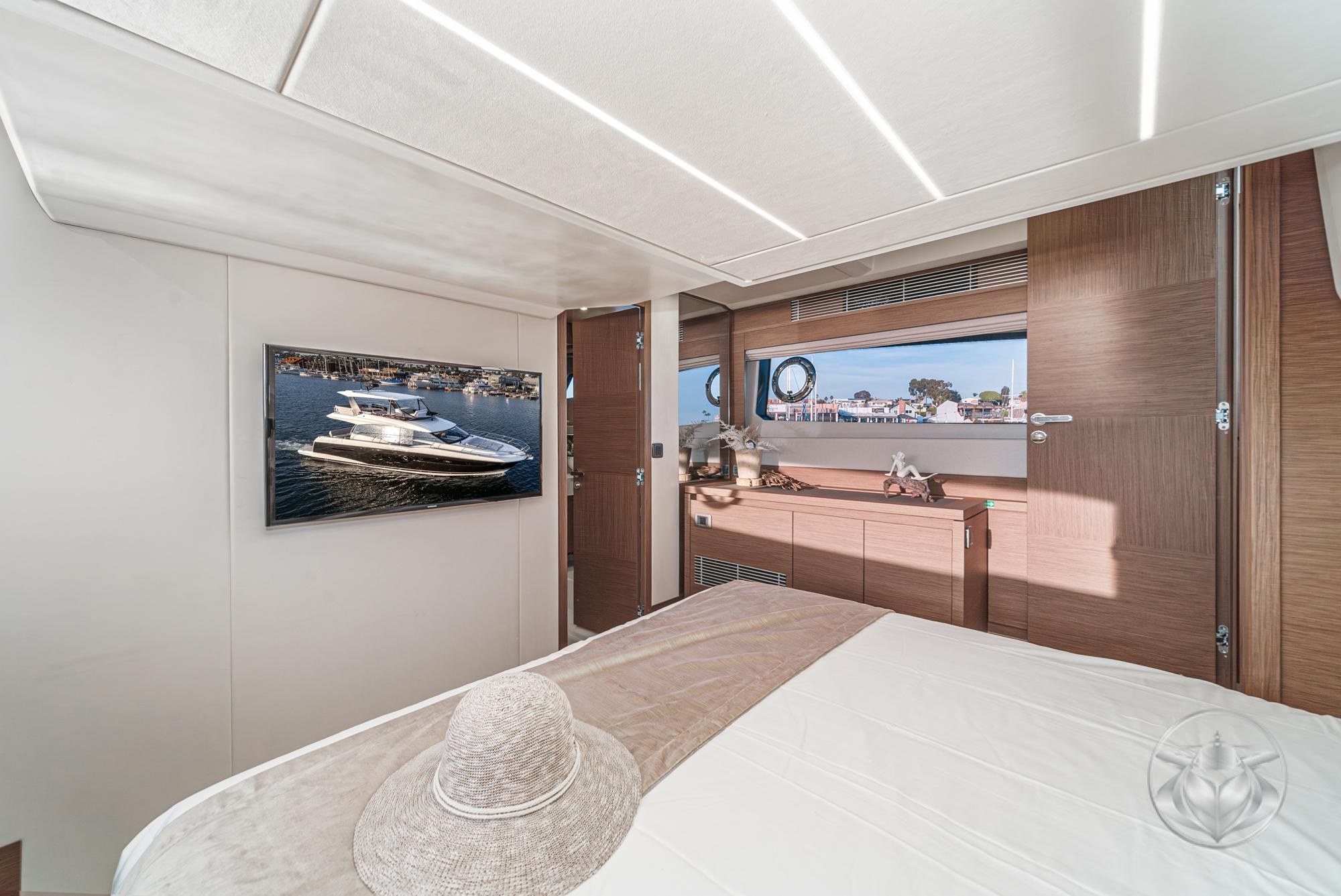 2025 Prestige 520 Fly #PR350F inventory image at Sun Country Marine Group, San Diego Marriott Marquis 2025 Prestige 520 Fly #PR350F inventory image at Sun Country Marine Group, San Diego Marriott Marquis