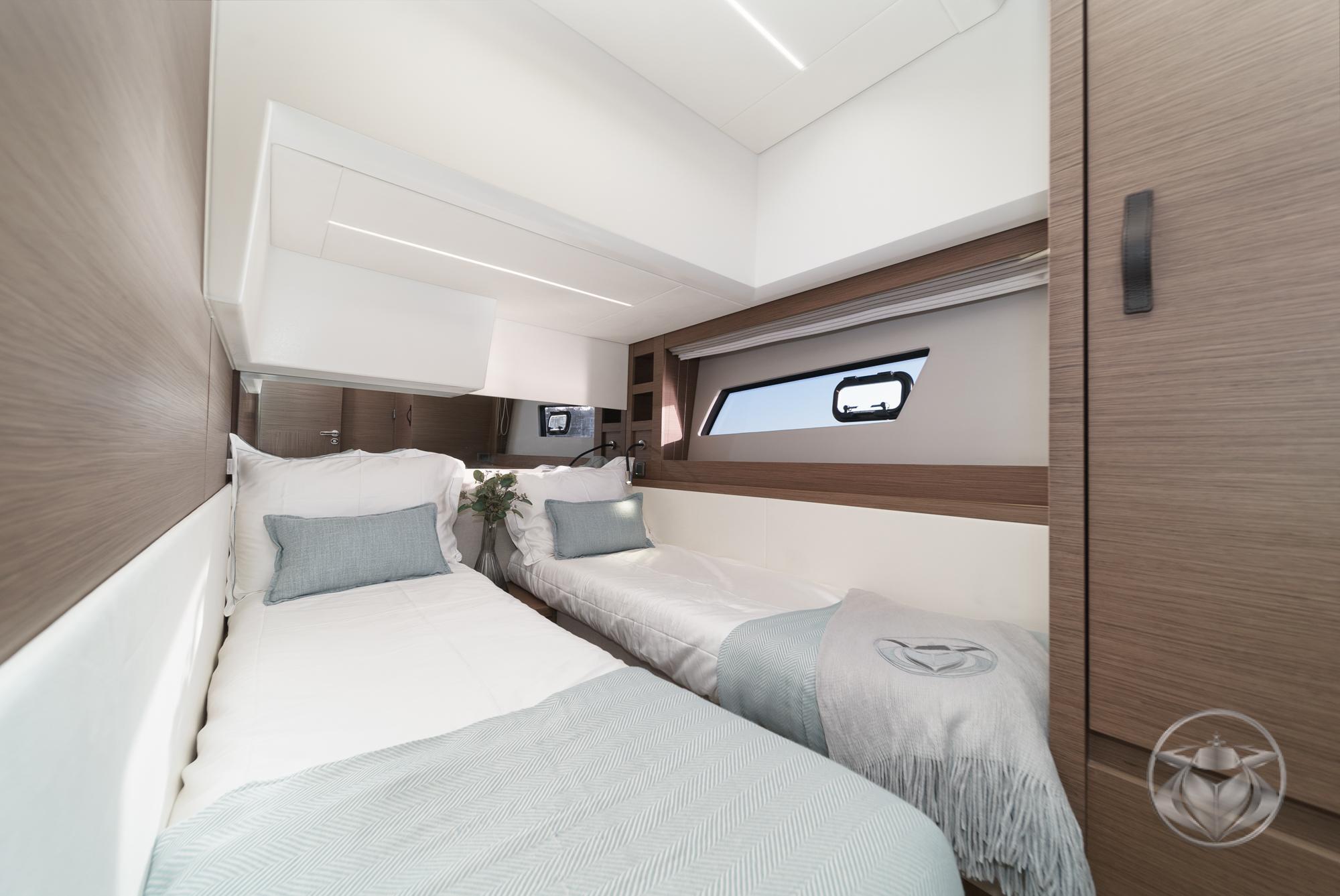 2025 Prestige 520 Fly #PR350F inventory image at Sun Country Marine Group, San Diego Marriott Marquis 2025 Prestige 520 Fly #PR350F inventory image at Sun Country Marine Group, San Diego Marriott Marquis