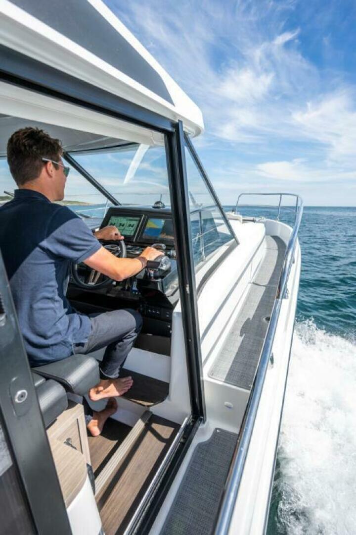 2024 Jeanneau NC1295 Fly-5