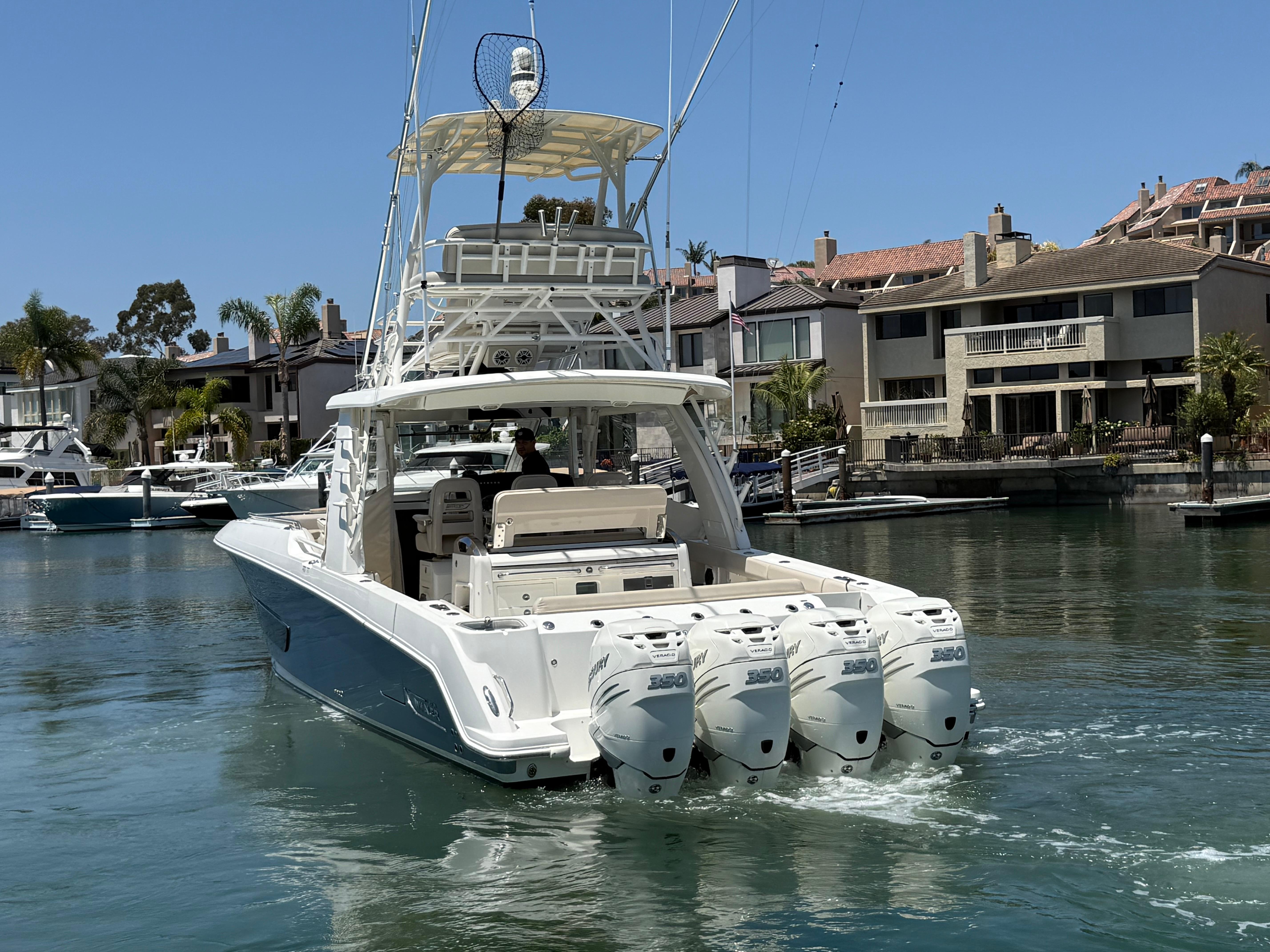 2019 Boston Whaler 420 Outrage #TBRL0118LLC inventory image at Sun Country Marine Group, Newport Beach 2019 Boston Whaler 420 Outrage #TBRL0118LLC inventory image at Sun Country Marine Group, Newport Beach