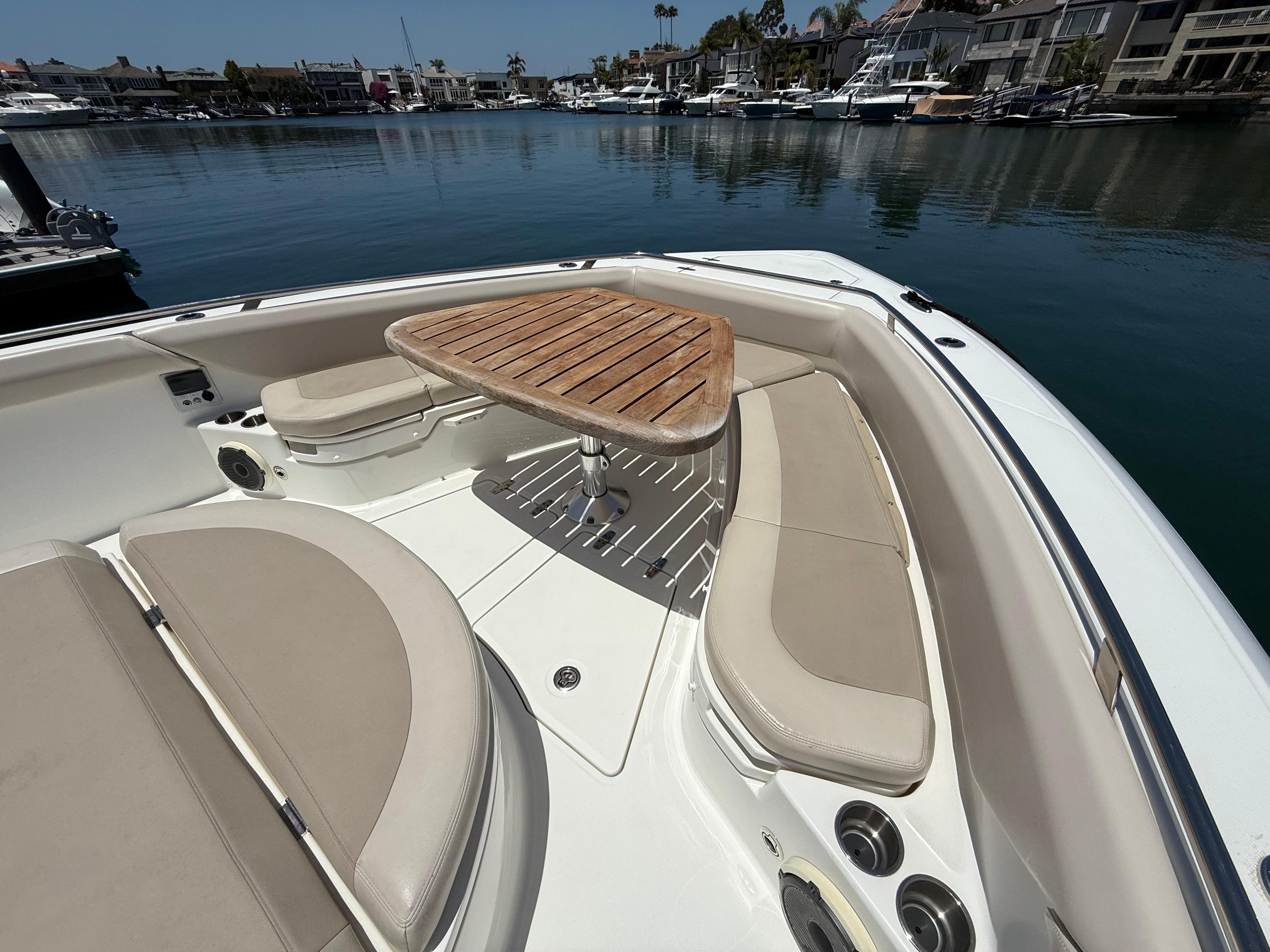 2019 Boston Whaler 420 Outrage #TBRL0118LLC inventory image at Sun Country Marine Group, Newport Beach 2019 Boston Whaler 420 Outrage #TBRL0118LLC inventory image at Sun Country Marine Group, Newport Beach