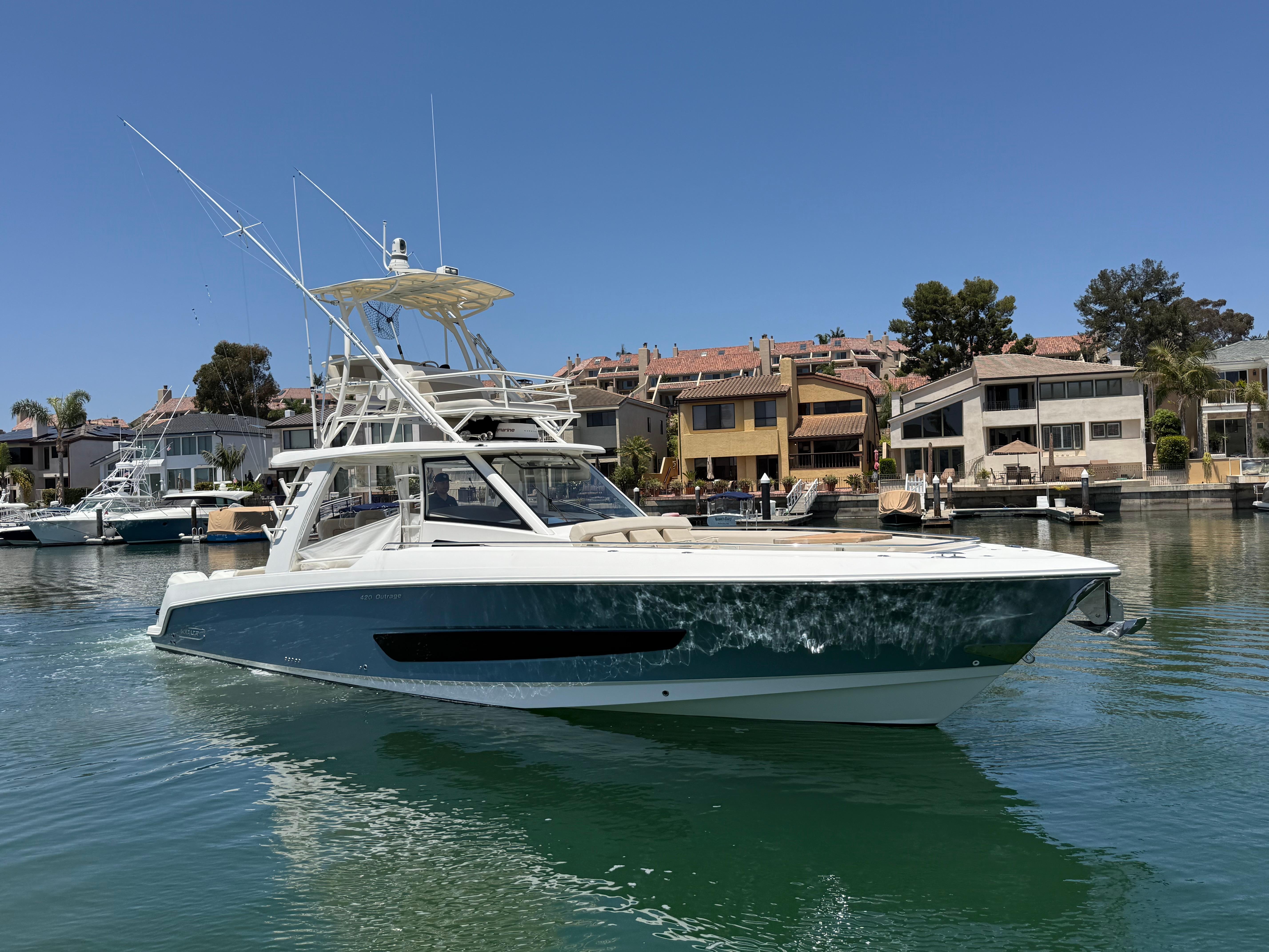 2019 Boston Whaler 420 Outrage #TBRL0118LLC inventory image at Sun Country Marine Group, Newport Beach 2019 Boston Whaler 420 Outrage #TBRL0118LLC inventory image at Sun Country Marine Group, Newport Beach