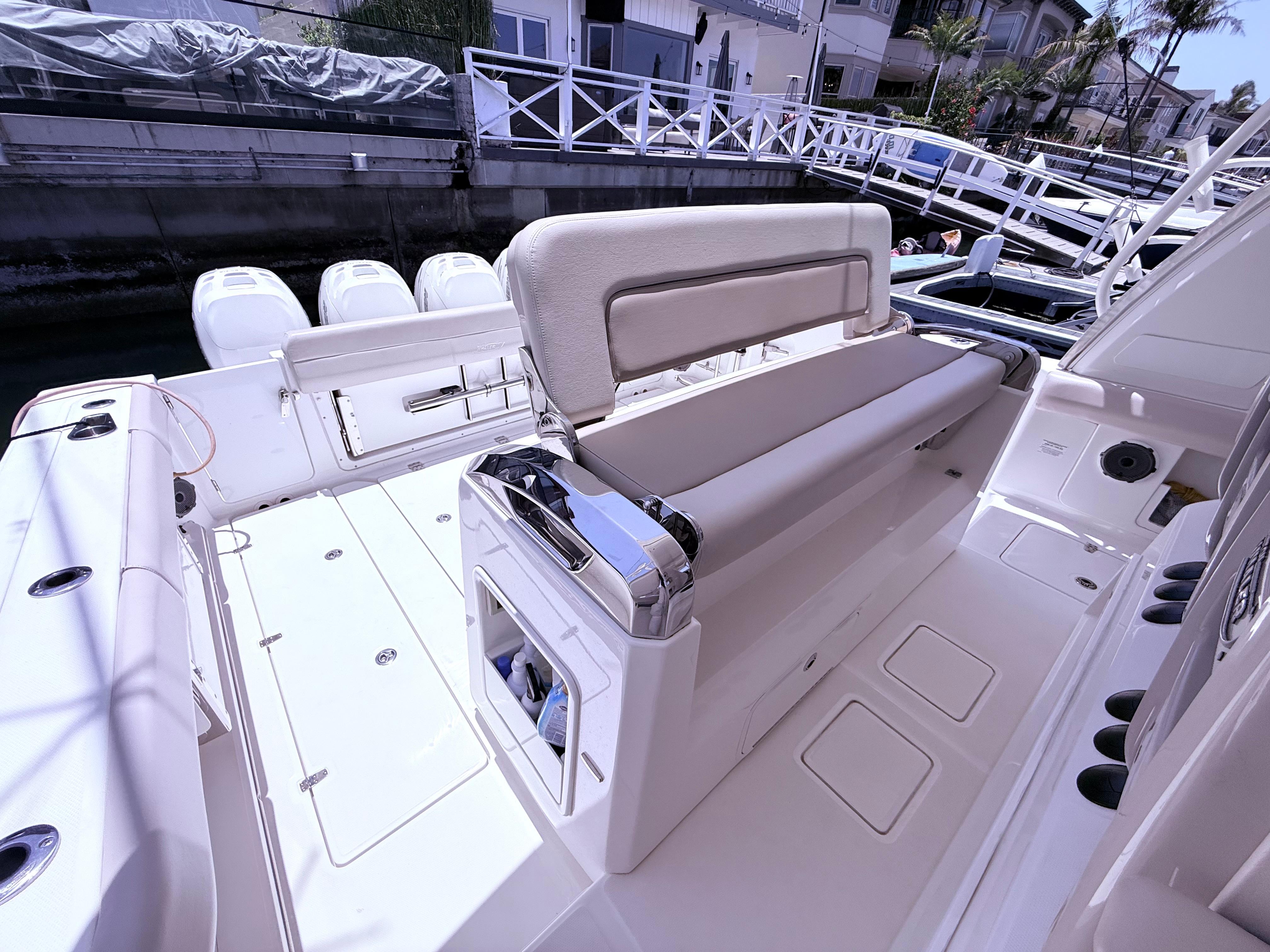 2019 Boston Whaler 420 Outrage #TBRL0118LLC inventory image at Sun Country Marine Group, Newport Beach 2019 Boston Whaler 420 Outrage #TBRL0118LLC inventory image at Sun Country Marine Group, Newport Beach