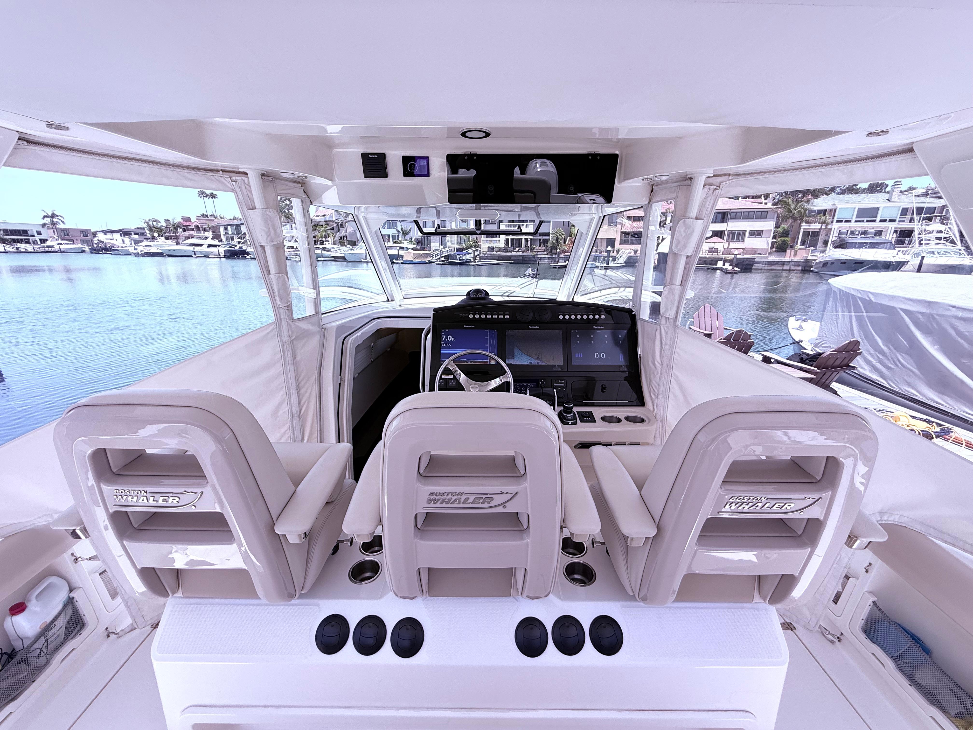 2019 Boston Whaler 420 Outrage #TBRL0118LLC inventory image at Sun Country Marine Group, Newport Beach 2019 Boston Whaler 420 Outrage #TBRL0118LLC inventory image at Sun Country Marine Group, Newport Beach
