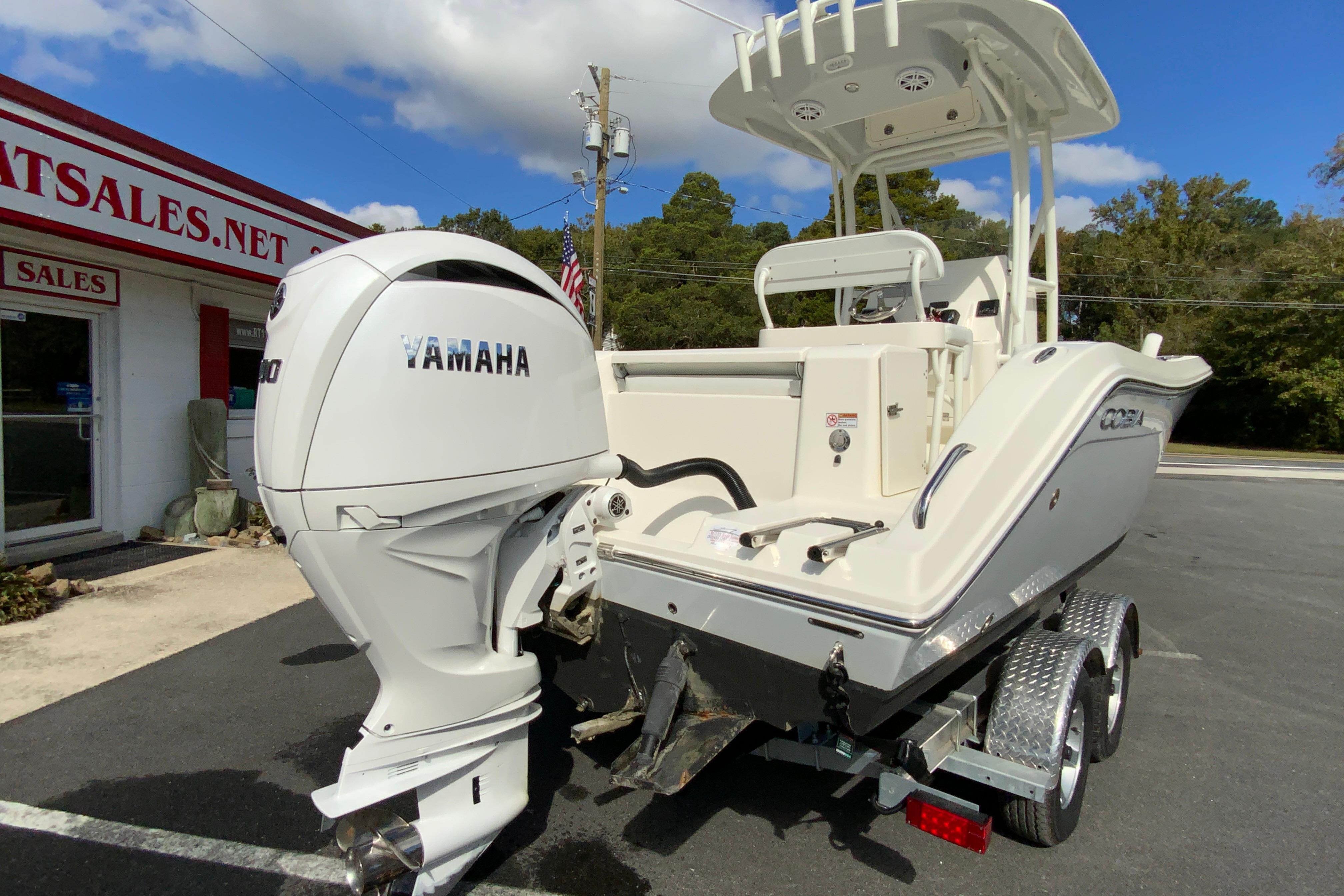 2025 Cobia 220 Center Console-11
