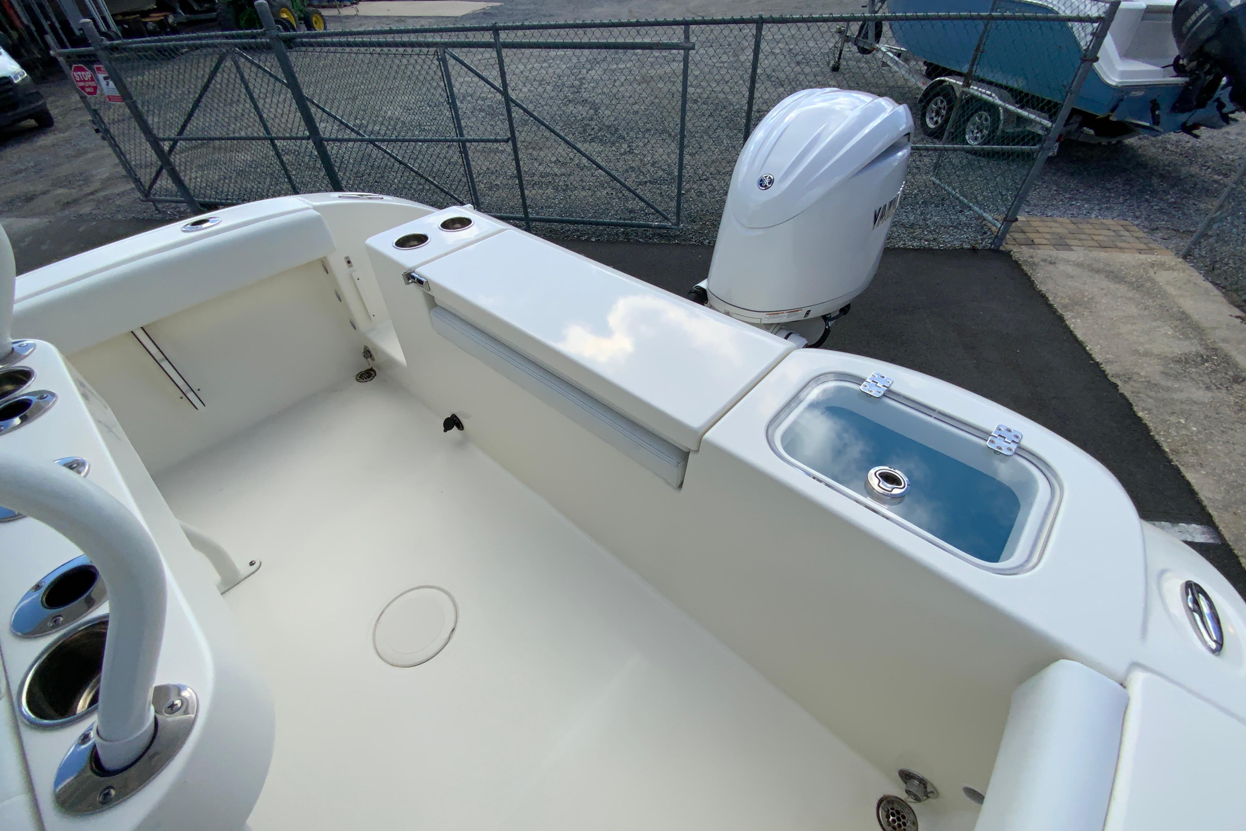 2025 Cobia 220 Center Console-18