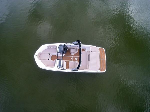 2022 Bayliner boat for sale, model of the boat is VR5 Bowrider & Image # 44 of 51