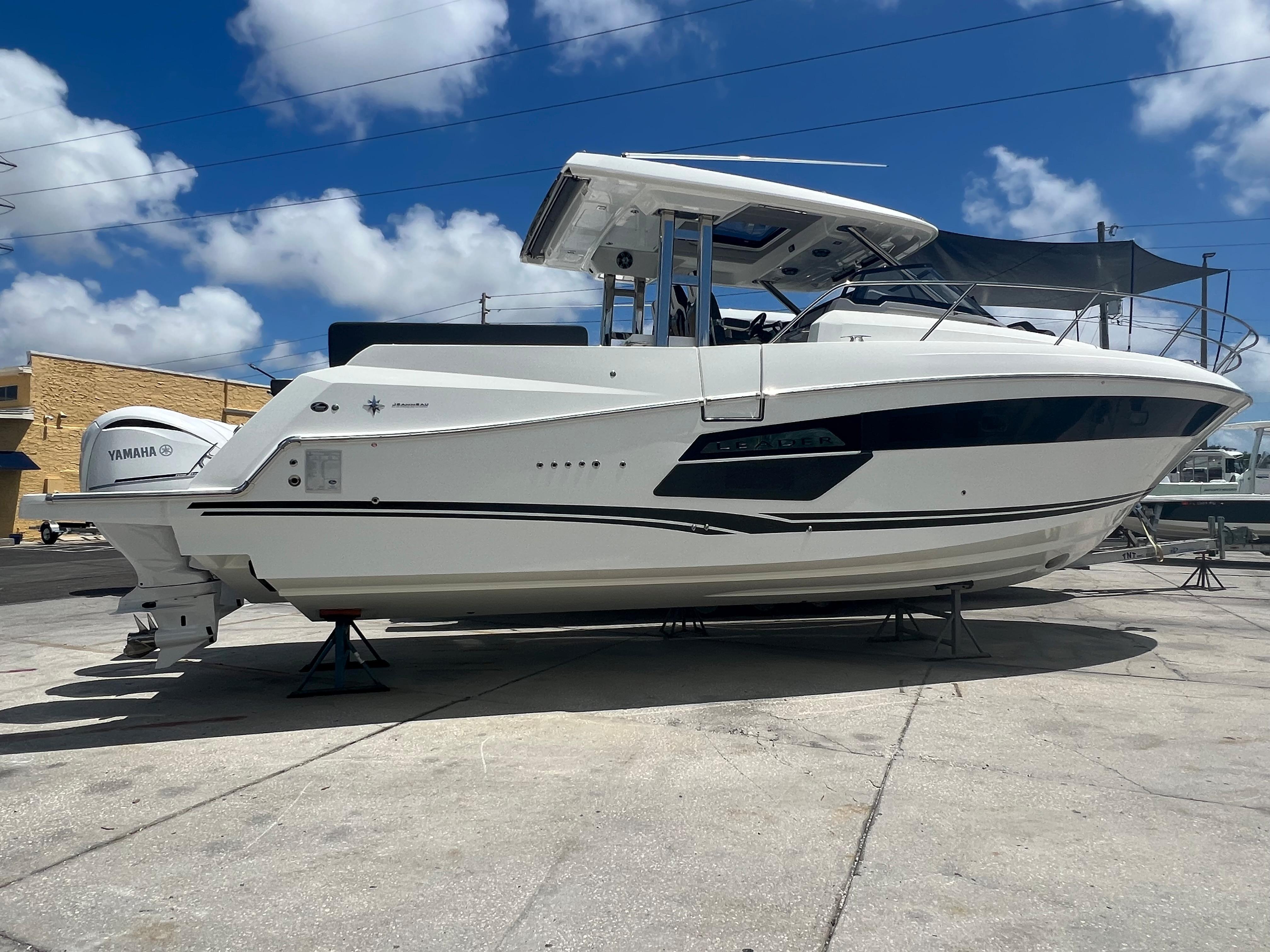 2024 Jeanneau 12.5 Walk-4
