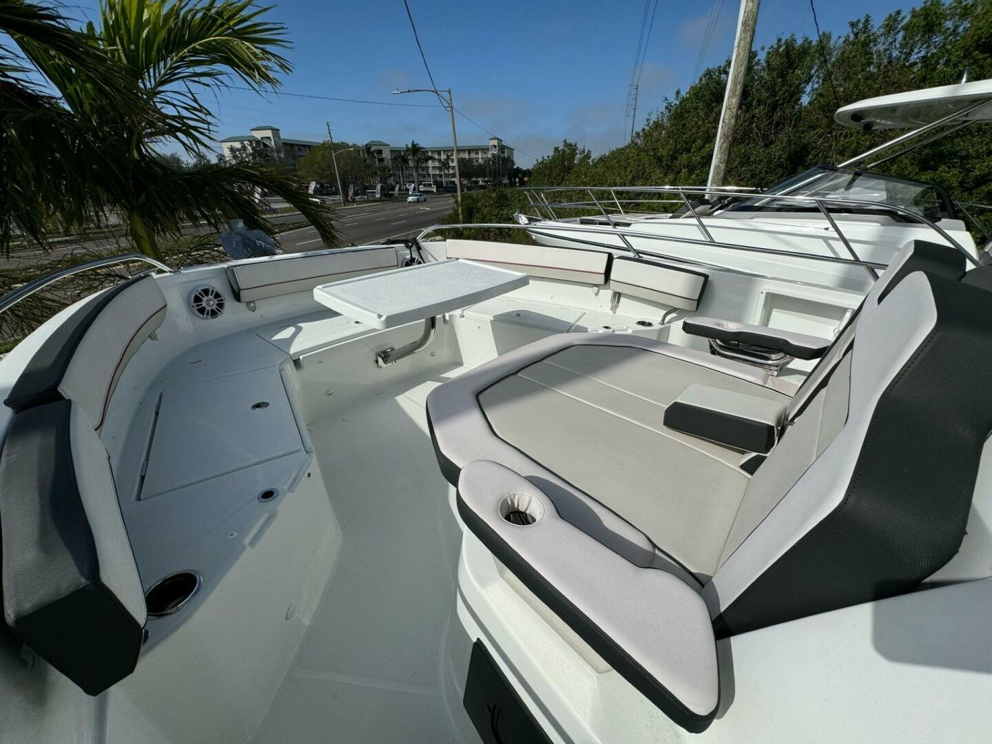 2024 Jeanneau 10.5 CC-11