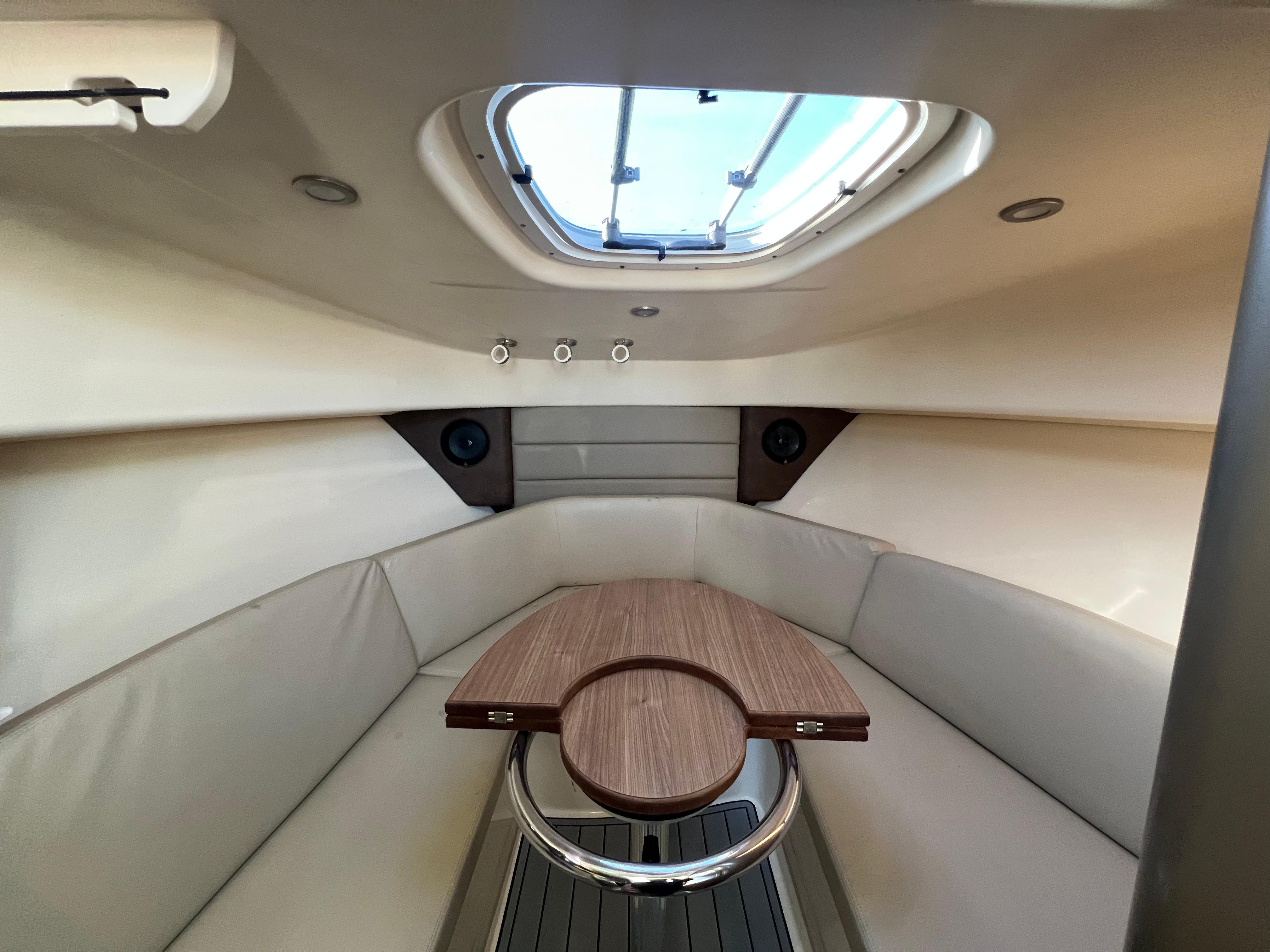 2017-boston-whaler-285-conquest-power-9764091-20250418135402263-1_XLARGE