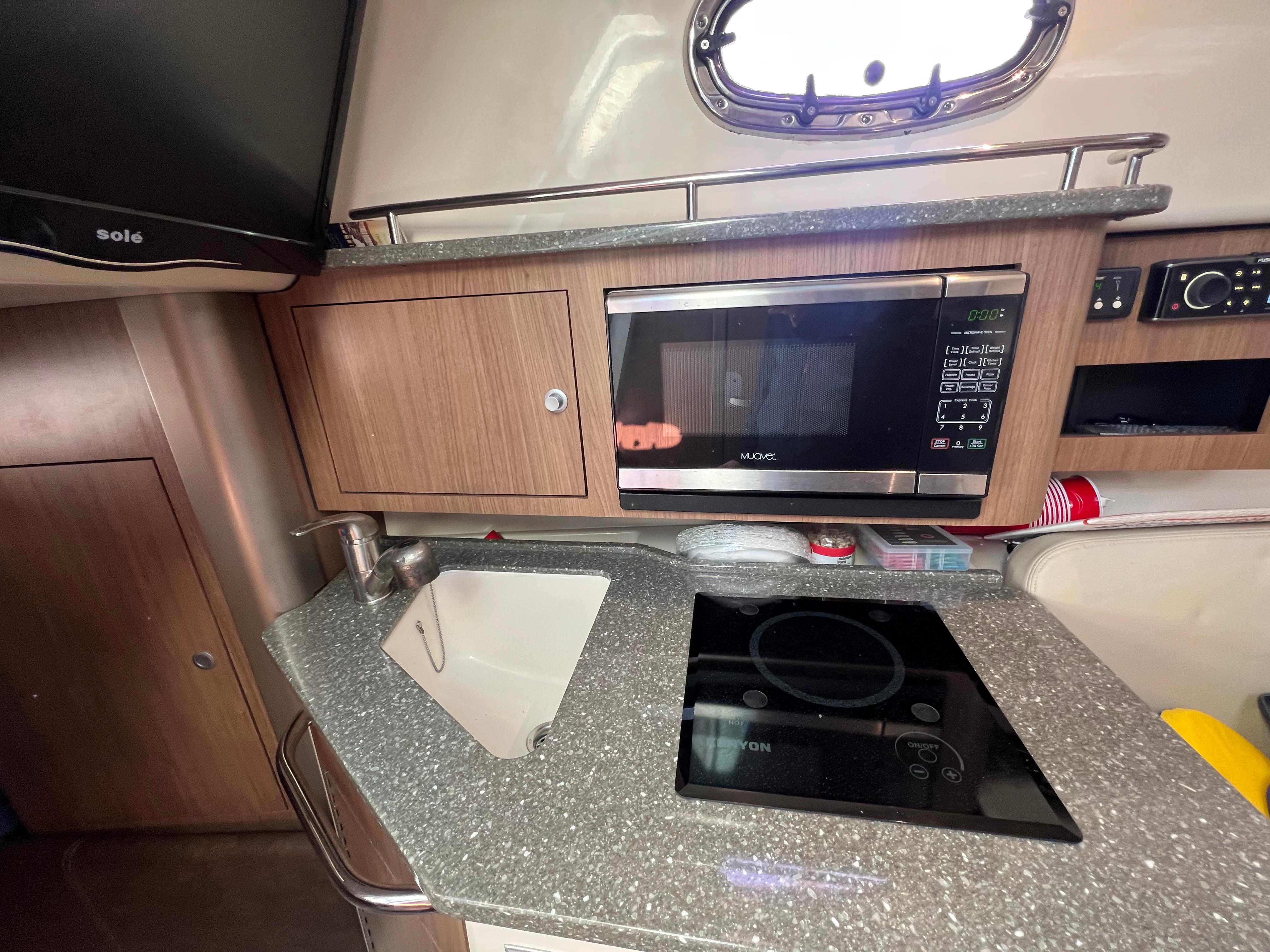 2017-boston-whaler-285-conquest-power-9764091-20250418135406486-1_XLARGE